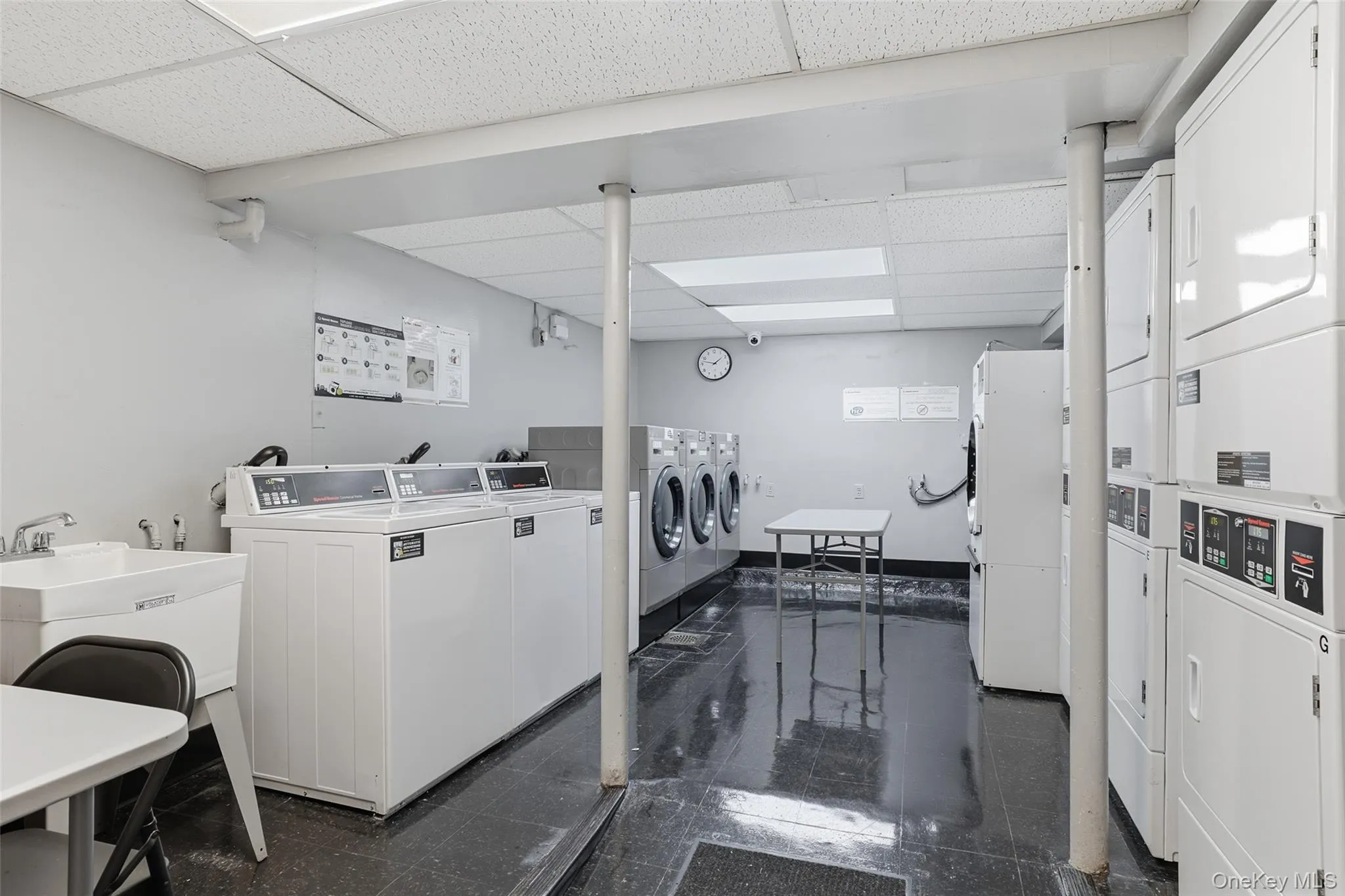 324 Post Avenue, Hempstead, NY, 1 Bedroom Bedrooms, 3 Rooms Rooms,1 BathroomBathrooms,Residential,For Rent,Post,0,1020481 324 Post Avenue, Hempstead, NY, 1 Bedroom Bedrooms, 3 Rooms Rooms,1 BathroomBathrooms,Residential,For Rent,Post,0,1020481