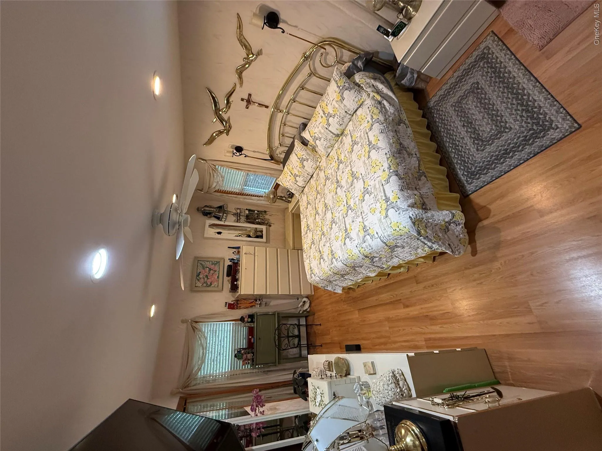 90 Transverse Road, Hempstead, NY, 3 Bedrooms Bedrooms, 9 Rooms Rooms,2 BathroomsBathrooms,Residential,For Rent,Transverse,0,1020487 90 Transverse Road, Hempstead, NY, 3 Bedrooms Bedrooms, 9 Rooms Rooms,2 BathroomsBathrooms,Residential,For Rent,Transverse,0,1020487