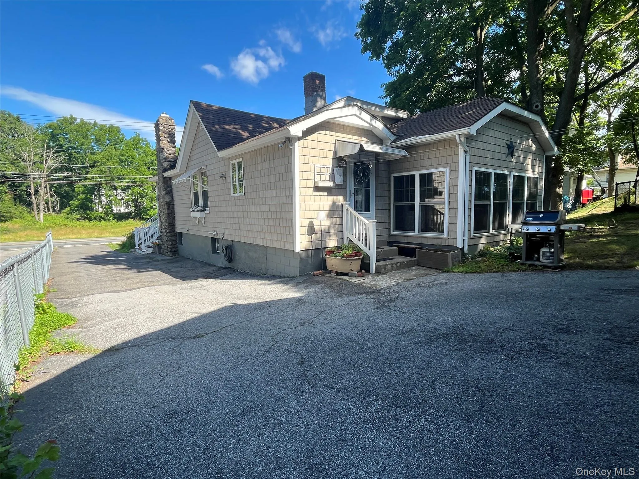 708 Homestead Avenue, Montgomery, NY, 3 Bedrooms Bedrooms, 7 Rooms Rooms,1 BathroomBathrooms,Residential,For Rent,Homestead,0,1020489 708 Homestead Avenue, Montgomery, NY, 3 Bedrooms Bedrooms, 7 Rooms Rooms,1 BathroomBathrooms,Residential,For Rent,Homestead,0,1020489