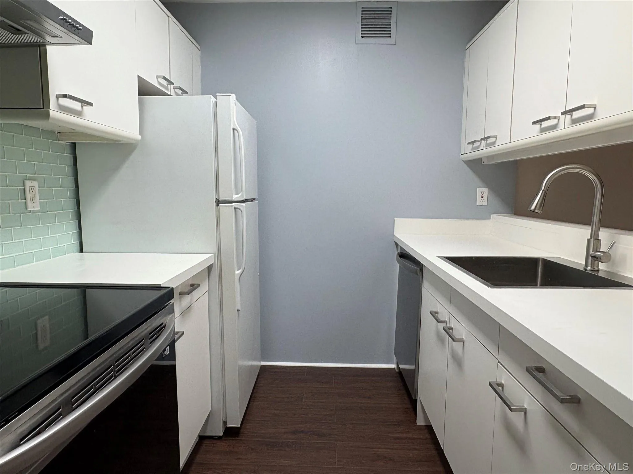 50 Columbus Avenue, Eastchester, NY, 1 Bedroom Bedrooms, 4 Rooms Rooms,1 BathroomBathrooms,Residential,For Rent,Columbus,0,1020490 50 Columbus Avenue, Eastchester, NY, 1 Bedroom Bedrooms, 4 Rooms Rooms,1 BathroomBathrooms,Residential,For Rent,Columbus,0,1020490