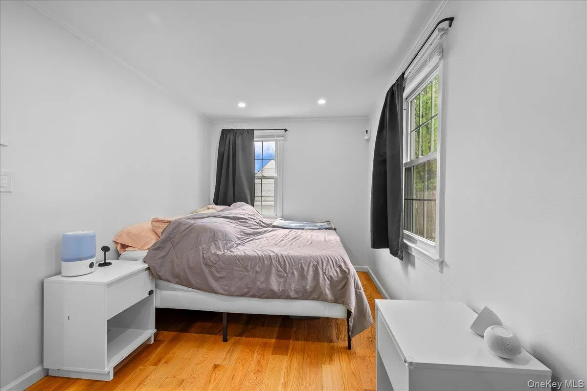 6 Cantitoe Road, Yonkers, NY, 3 Bedrooms Bedrooms, 5 Rooms Rooms,1 BathroomBathrooms,Residential,For Rent,Cantitoe,0,1020498 6 Cantitoe Road, Yonkers, NY, 3 Bedrooms Bedrooms, 5 Rooms Rooms,1 BathroomBathrooms,Residential,For Rent,Cantitoe,0,1020498