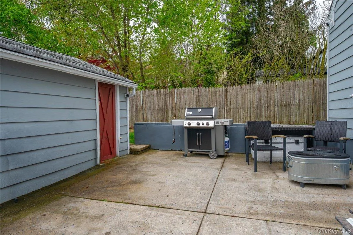 6 Cantitoe Road, Yonkers, NY, 3 Bedrooms Bedrooms, 5 Rooms Rooms,1 BathroomBathrooms,Residential,For Rent,Cantitoe,0,1020498 6 Cantitoe Road, Yonkers, NY, 3 Bedrooms Bedrooms, 5 Rooms Rooms,1 BathroomBathrooms,Residential,For Rent,Cantitoe,0,1020498