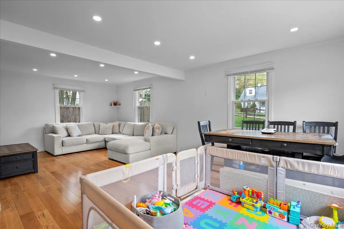 6 Cantitoe Road, Yonkers, NY, 3 Bedrooms Bedrooms, 5 Rooms Rooms,1 BathroomBathrooms,Residential,For Rent,Cantitoe,0,1020498 6 Cantitoe Road, Yonkers, NY, 3 Bedrooms Bedrooms, 5 Rooms Rooms,1 BathroomBathrooms,Residential,For Rent,Cantitoe,0,1020498