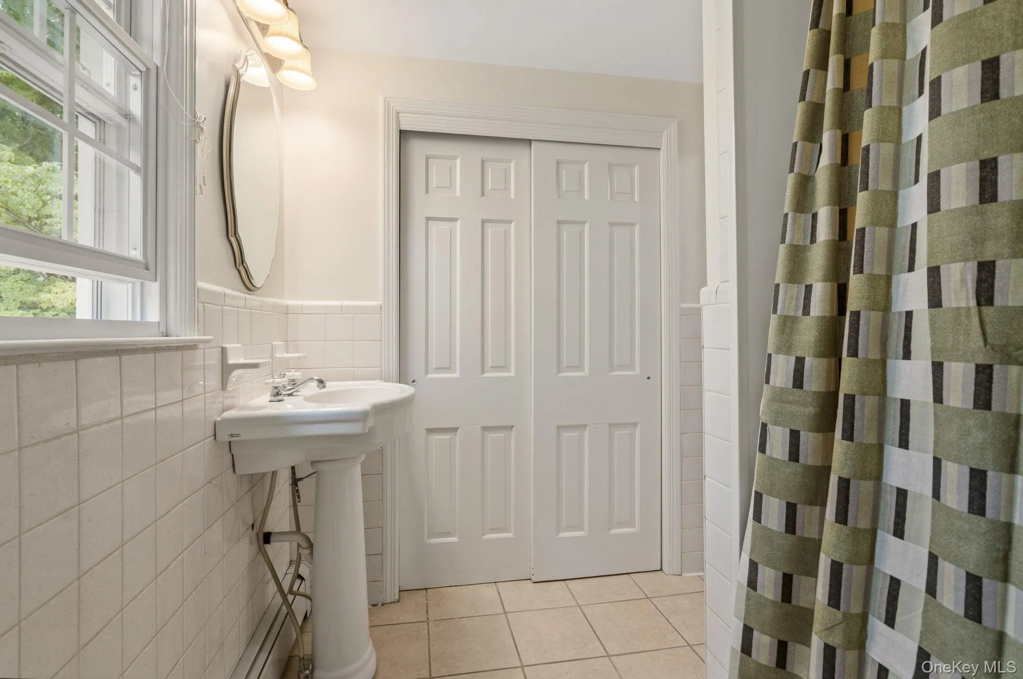 128 Rosa Lane, Hurley, NY, 3 Bedrooms Bedrooms, 8 Rooms Rooms,1 BathroomBathrooms,Residential,For Rent,Rosa,0,1020501 128 Rosa Lane, Hurley, NY, 3 Bedrooms Bedrooms, 8 Rooms Rooms,1 BathroomBathrooms,Residential,For Rent,Rosa,0,1020501