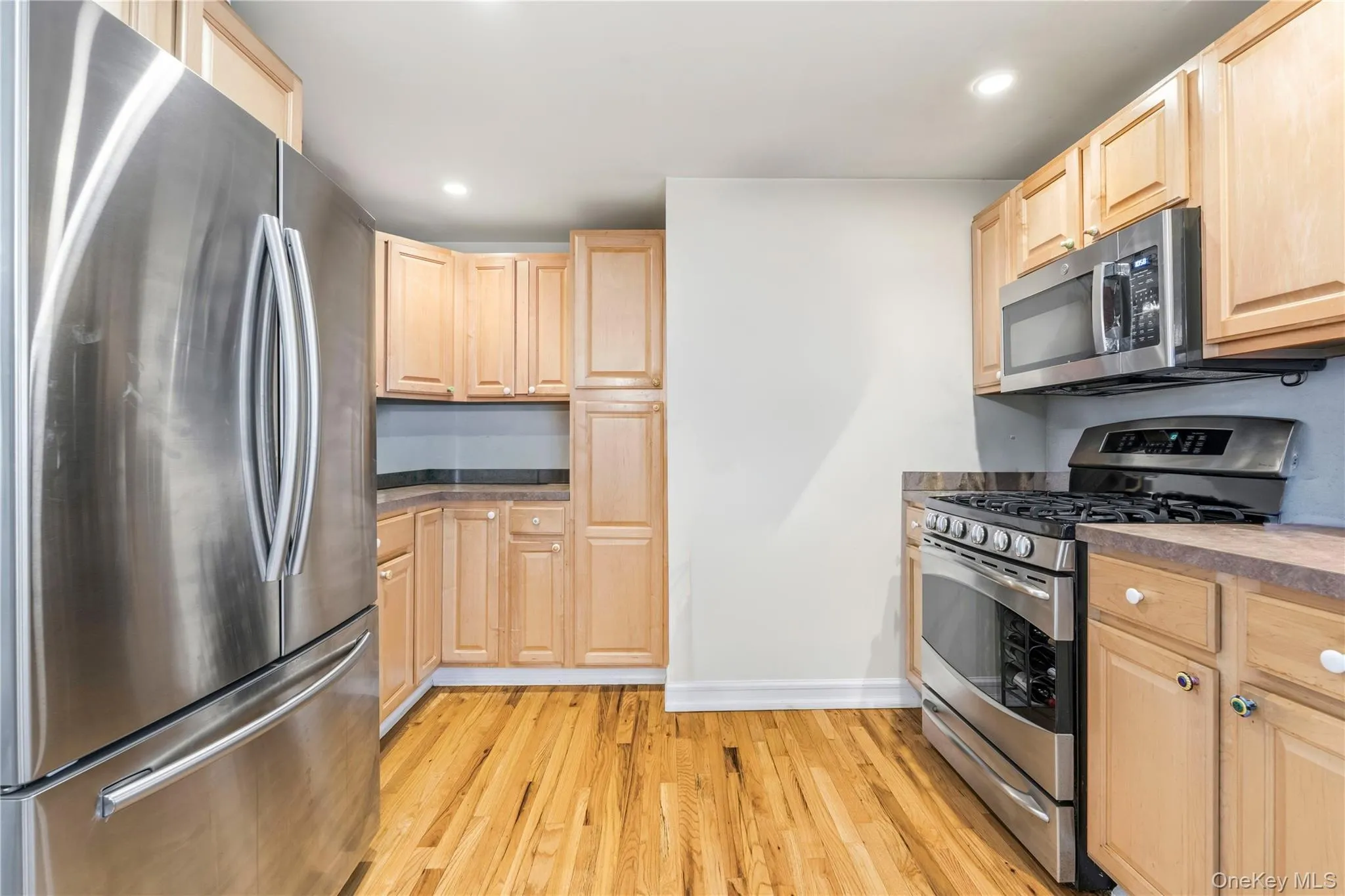 Chefs kitchen with all new appliances Chefs kitchen with all new appliances