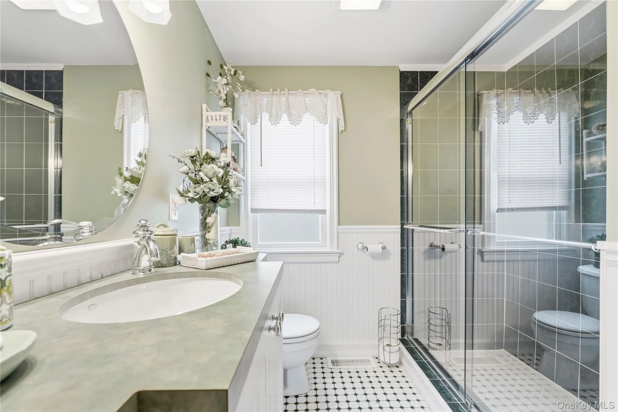Guest bath 1 of 3 Guest bath 1 of 3
