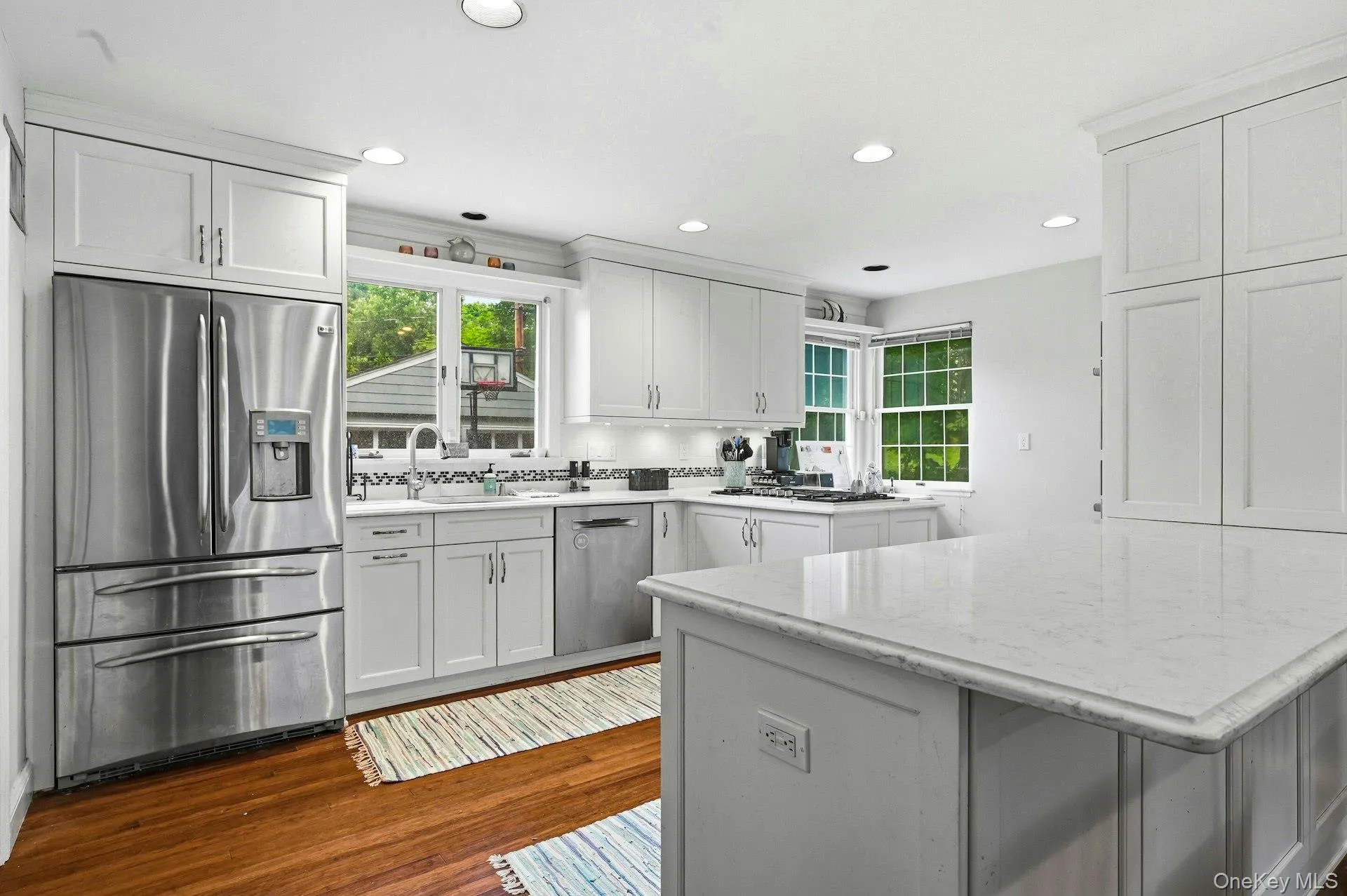 17 Monfort Road, North Hempstead, NY, 3 Bedrooms Bedrooms, 11 Rooms Rooms,2 BathroomsBathrooms,Residential,For Rent,Monfort,0,1020503 17 Monfort Road, North Hempstead, NY, 3 Bedrooms Bedrooms, 11 Rooms Rooms,2 BathroomsBathrooms,Residential,For Rent,Monfort,0,1020503