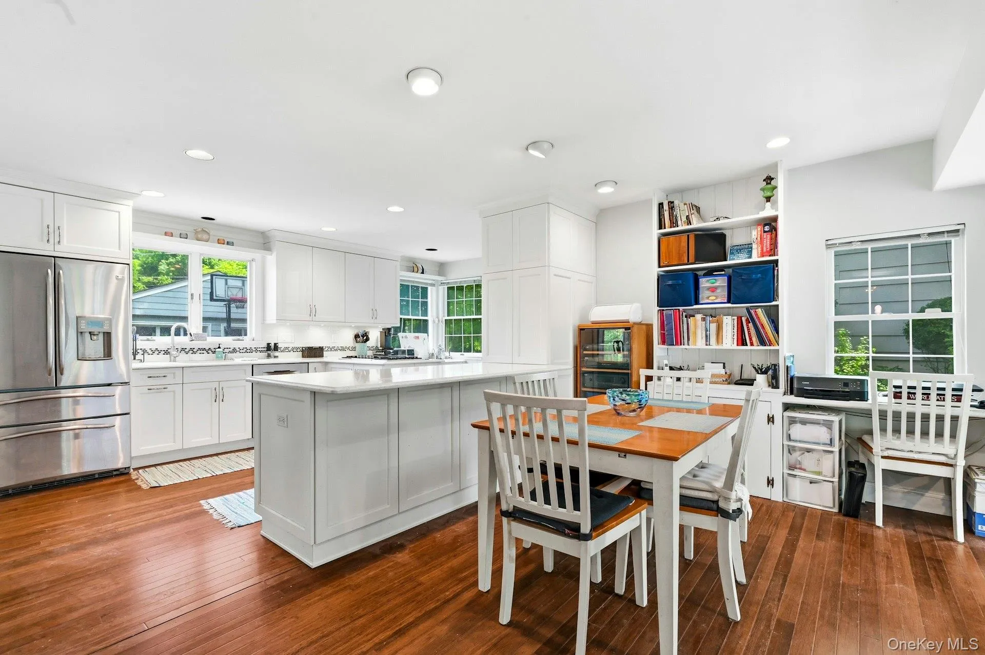 17 Monfort Road, North Hempstead, NY, 3 Bedrooms Bedrooms, 11 Rooms Rooms,2 BathroomsBathrooms,Residential,For Rent,Monfort,0,1020503 17 Monfort Road, North Hempstead, NY, 3 Bedrooms Bedrooms, 11 Rooms Rooms,2 BathroomsBathrooms,Residential,For Rent,Monfort,0,1020503
