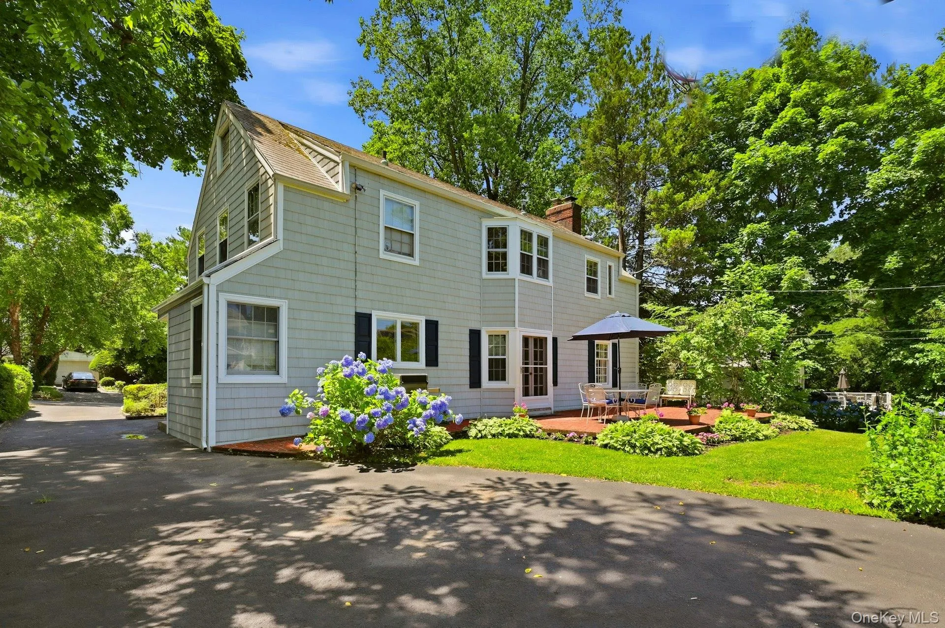 17 Monfort Road, North Hempstead, NY, 3 Bedrooms Bedrooms, 11 Rooms Rooms,2 BathroomsBathrooms,Residential,For Rent,Monfort,0,1020503 17 Monfort Road, North Hempstead, NY, 3 Bedrooms Bedrooms, 11 Rooms Rooms,2 BathroomsBathrooms,Residential,For Rent,Monfort,0,1020503