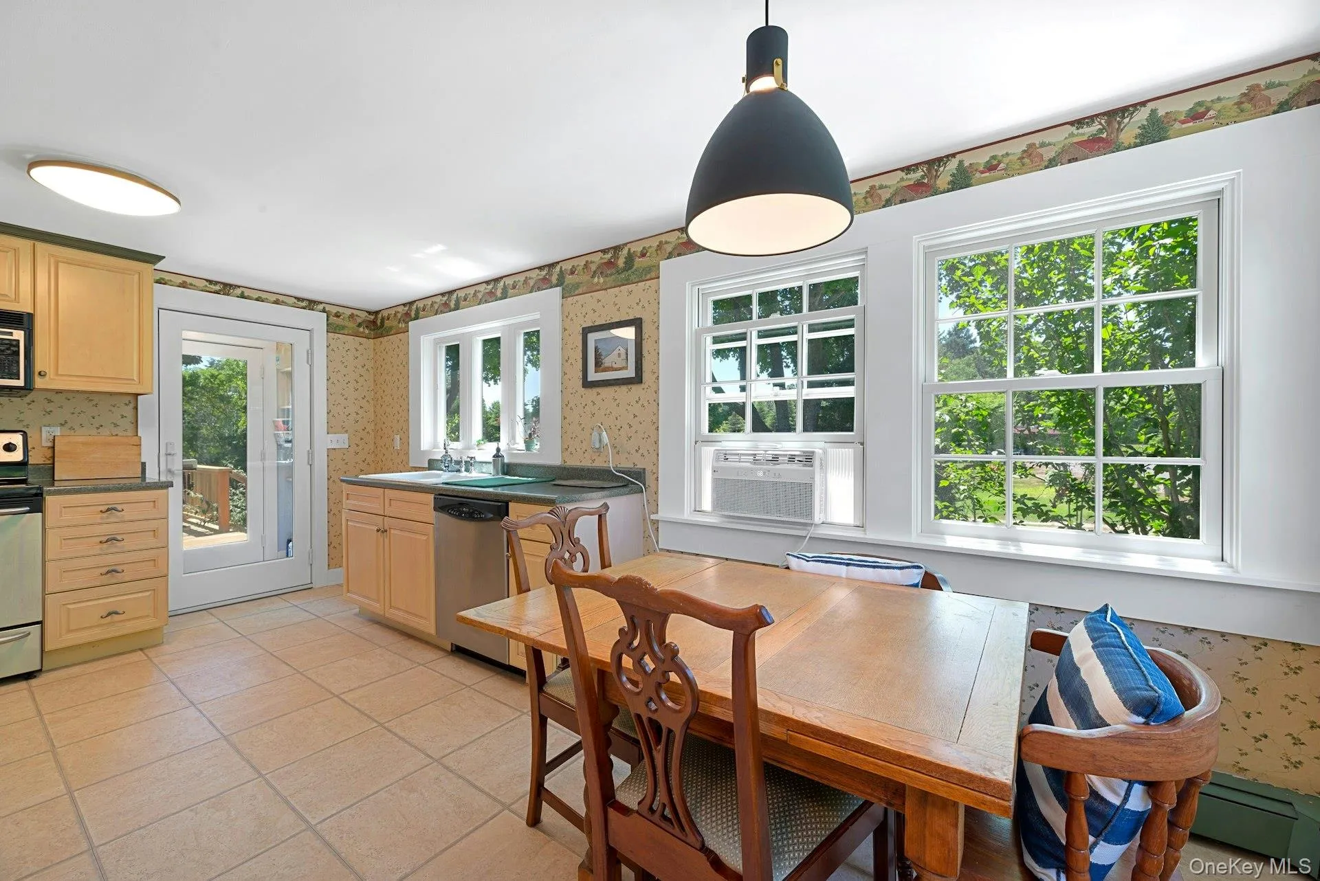 1825 Main Bayview Road, Southold, NY, 2 Bedrooms Bedrooms, 7 Rooms Rooms,1 BathroomBathrooms,Residential Lease,For Rent,Main Bayview,0,1020506 1825 Main Bayview Road, Southold, NY, 2 Bedrooms Bedrooms, 7 Rooms Rooms,1 BathroomBathrooms,Residential Lease,For Rent,Main Bayview,0,1020506