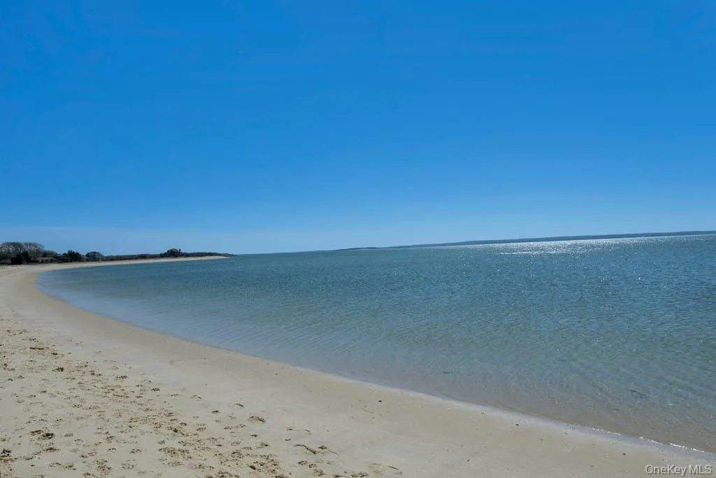 1825 Main Bayview Road, Southold, NY, 2 Bedrooms Bedrooms, 7 Rooms Rooms,1 BathroomBathrooms,Residential Lease,For Rent,Main Bayview,0,1020506 1825 Main Bayview Road, Southold, NY, 2 Bedrooms Bedrooms, 7 Rooms Rooms,1 BathroomBathrooms,Residential Lease,For Rent,Main Bayview,0,1020506