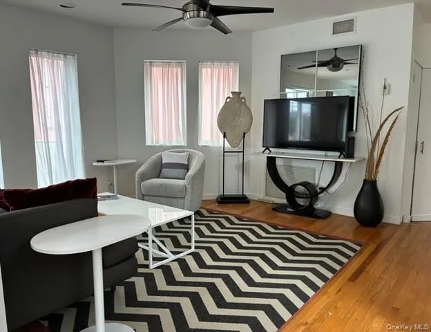 17 New York Avenue, Long Beach, NY, 3 Bedrooms Bedrooms, 9 Rooms Rooms,2 BathroomsBathrooms,Residential,For Rent,New York,0,1020507 17 New York Avenue, Long Beach, NY, 3 Bedrooms Bedrooms, 9 Rooms Rooms,2 BathroomsBathrooms,Residential,For Rent,New York,0,1020507