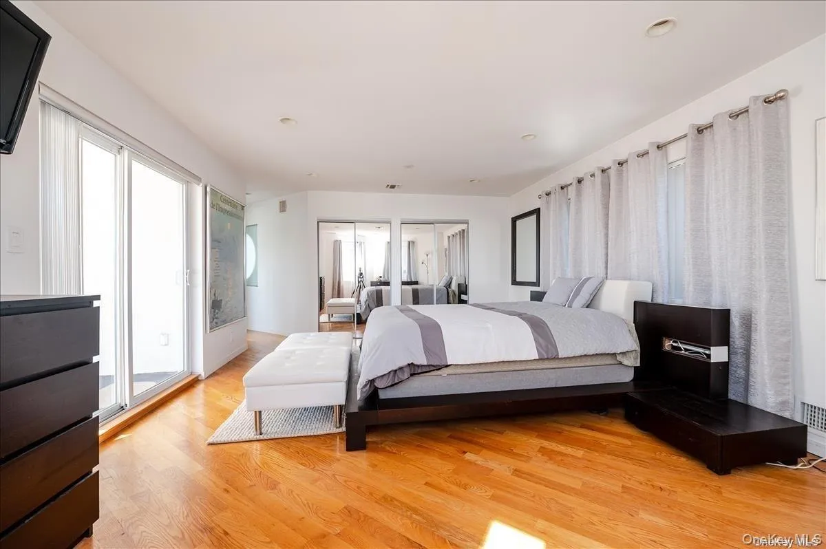 17 New York Avenue, Long Beach, NY, 3 Bedrooms Bedrooms, 9 Rooms Rooms,2 BathroomsBathrooms,Residential,For Rent,New York,0,1020507 17 New York Avenue, Long Beach, NY, 3 Bedrooms Bedrooms, 9 Rooms Rooms,2 BathroomsBathrooms,Residential,For Rent,New York,0,1020507