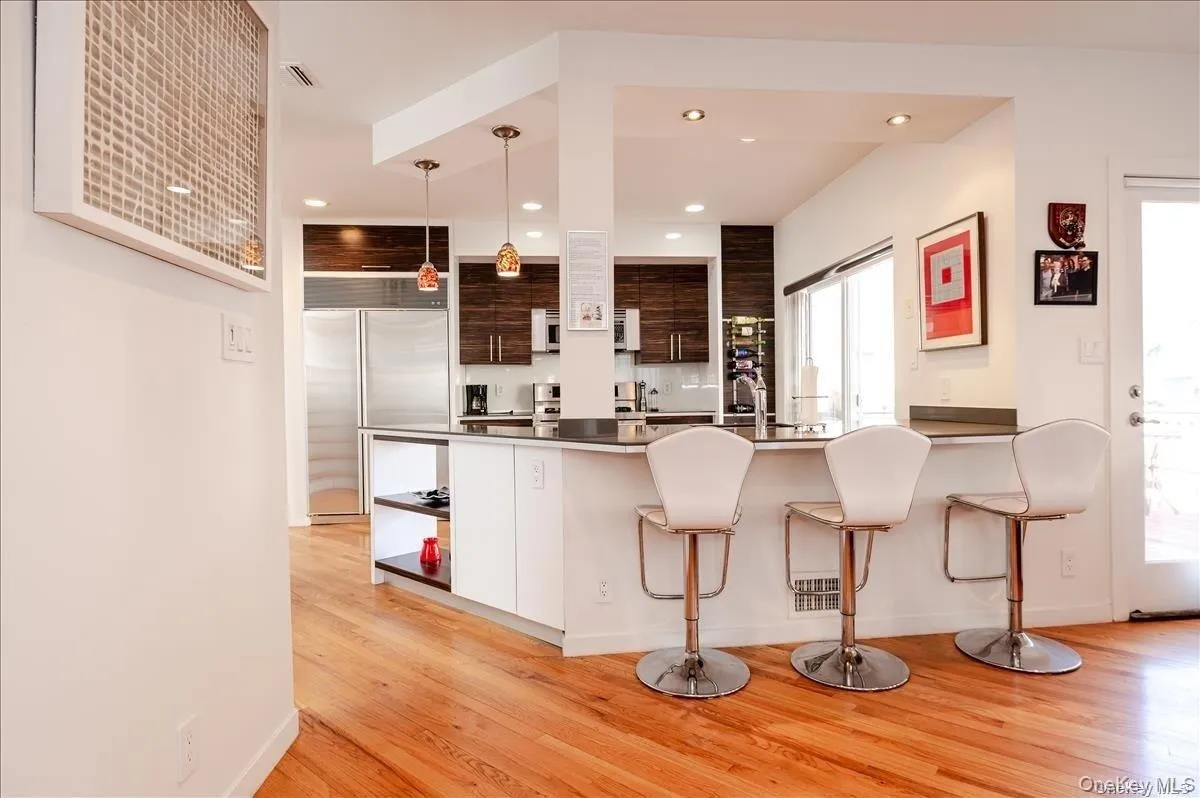 17 New York Avenue, Long Beach, NY, 3 Bedrooms Bedrooms, 9 Rooms Rooms,2 BathroomsBathrooms,Residential,For Rent,New York,0,1020507 17 New York Avenue, Long Beach, NY, 3 Bedrooms Bedrooms, 9 Rooms Rooms,2 BathroomsBathrooms,Residential,For Rent,New York,0,1020507