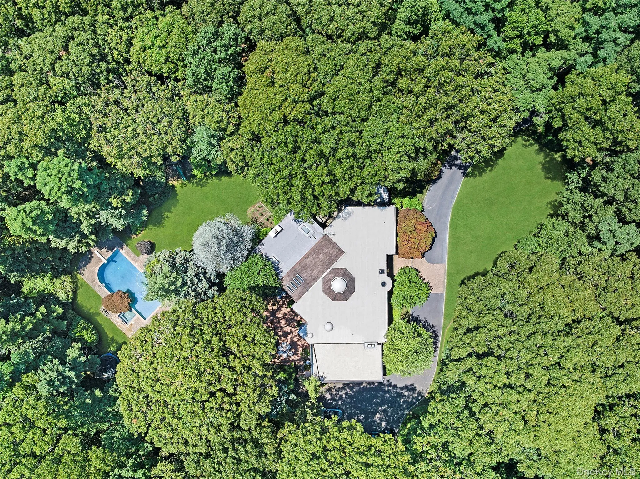 17 Danton Lane, Oyster Bay, NY, 5 Bedrooms Bedrooms, 10 Rooms Rooms,4 BathroomsBathrooms,Residential,For Rent,Danton,0,1020514 17 Danton Lane, Oyster Bay, NY, 5 Bedrooms Bedrooms, 10 Rooms Rooms,4 BathroomsBathrooms,Residential,For Rent,Danton,0,1020514