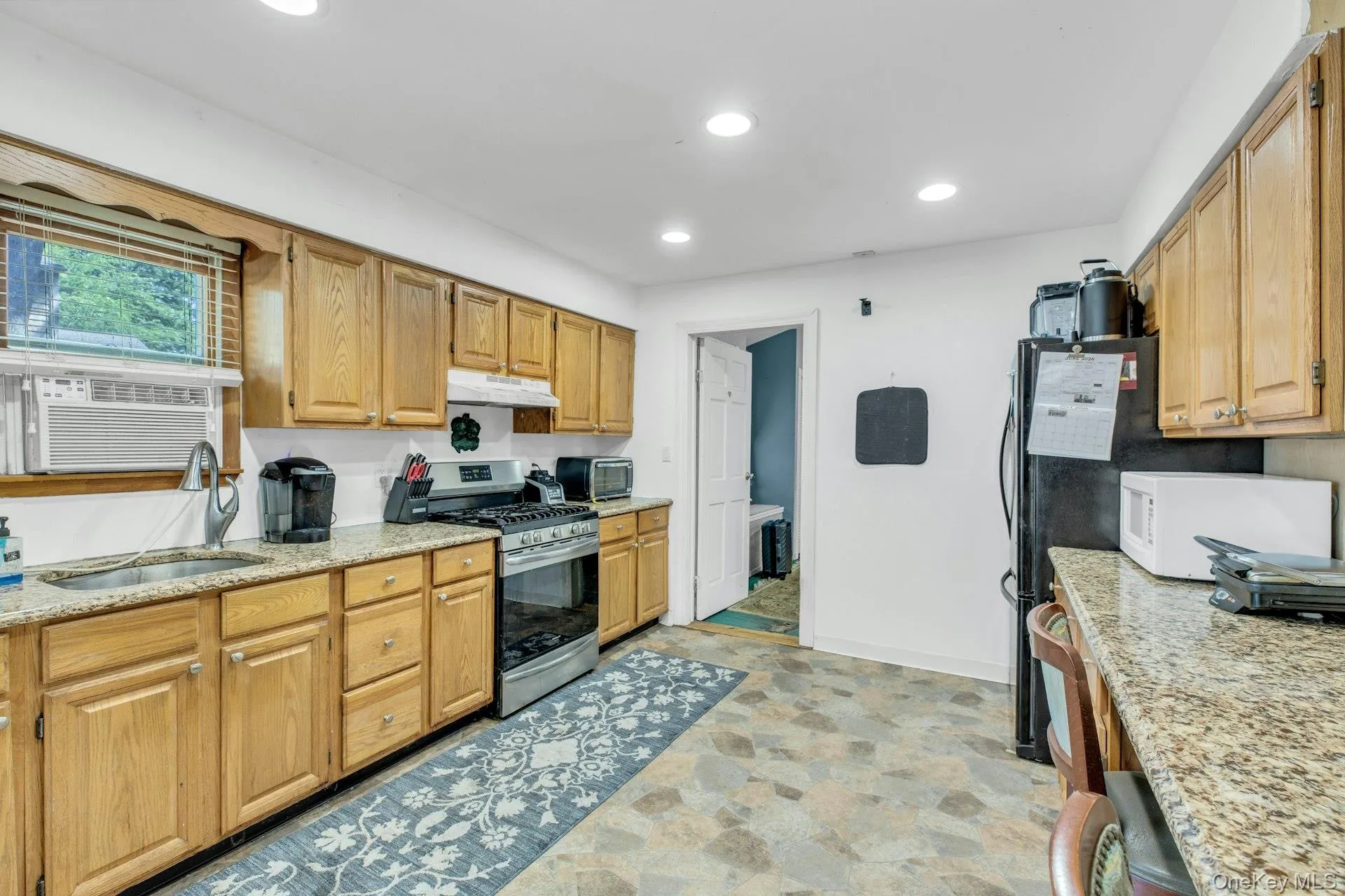 11 Wood Avenue, Brookhaven, NY, 4 Bedrooms Bedrooms, 6 Rooms Rooms,1 BathroomBathrooms,Residential,For Rent,Wood,0,1020517 11 Wood Avenue, Brookhaven, NY, 4 Bedrooms Bedrooms, 6 Rooms Rooms,1 BathroomBathrooms,Residential,For Rent,Wood,0,1020517