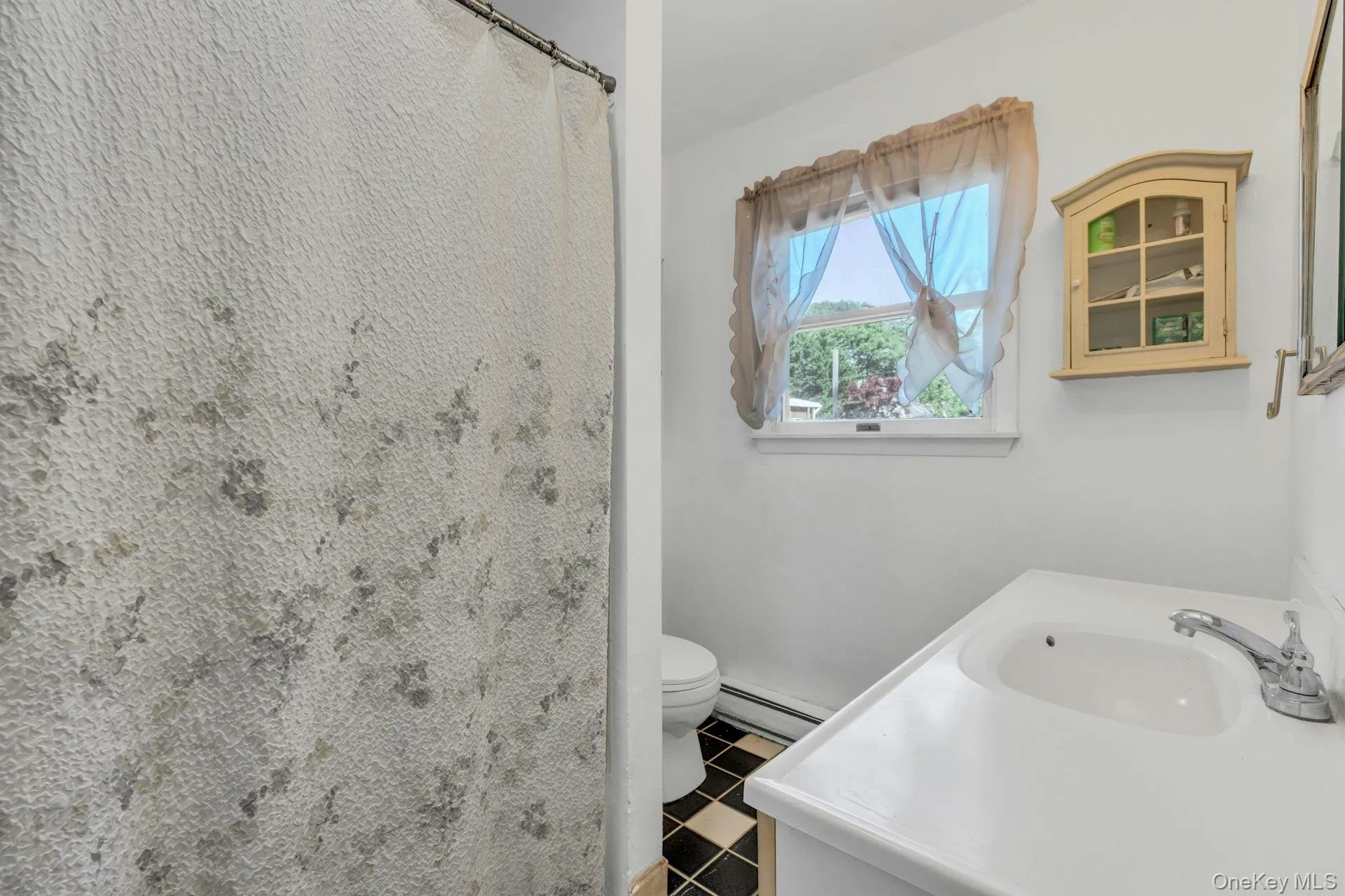 11 Wood Avenue, Brookhaven, NY, 4 Bedrooms Bedrooms, 6 Rooms Rooms,1 BathroomBathrooms,Residential,For Rent,Wood,0,1020517 11 Wood Avenue, Brookhaven, NY, 4 Bedrooms Bedrooms, 6 Rooms Rooms,1 BathroomBathrooms,Residential,For Rent,Wood,0,1020517