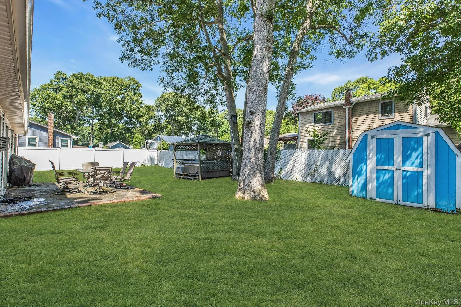 11 Wood Avenue, Brookhaven, NY, 4 Bedrooms Bedrooms, 6 Rooms Rooms,1 BathroomBathrooms,Residential,For Rent,Wood,0,1020517 11 Wood Avenue, Brookhaven, NY, 4 Bedrooms Bedrooms, 6 Rooms Rooms,1 BathroomBathrooms,Residential,For Rent,Wood,0,1020517