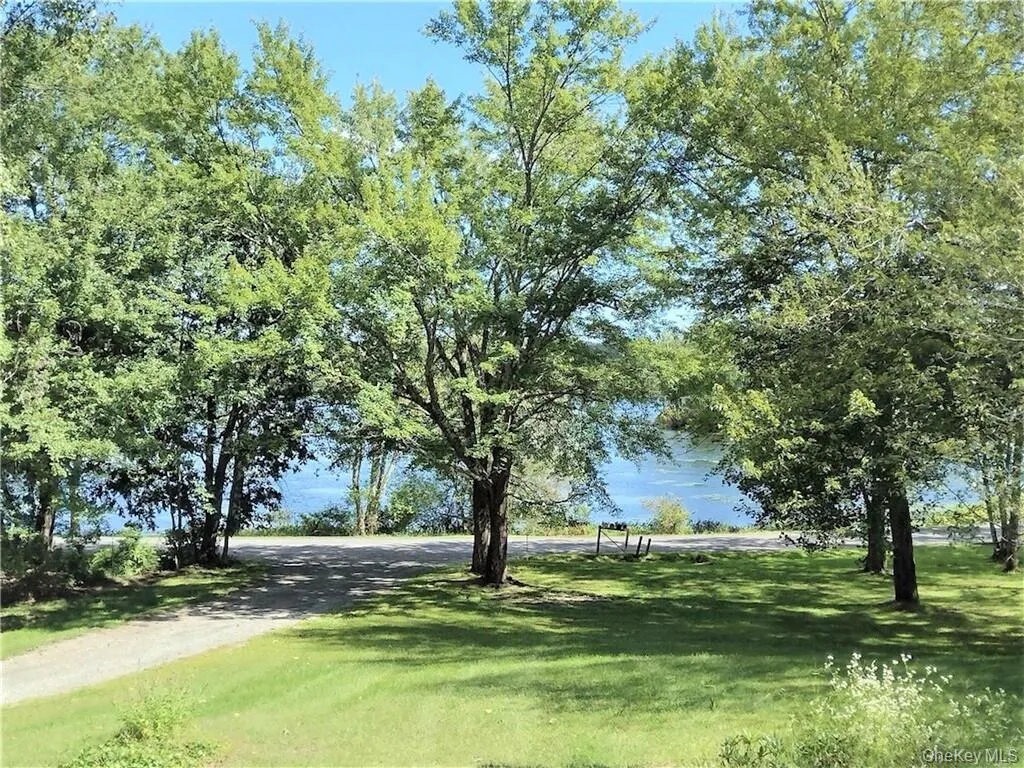 525 Lake Road, Pine Plains, NY, 1 Bedroom Bedrooms, 4 Rooms Rooms,1 BathroomBathrooms,Residential Lease,For Rent,Lake,0,1020518 525 Lake Road, Pine Plains, NY, 1 Bedroom Bedrooms, 4 Rooms Rooms,1 BathroomBathrooms,Residential Lease,For Rent,Lake,0,1020518