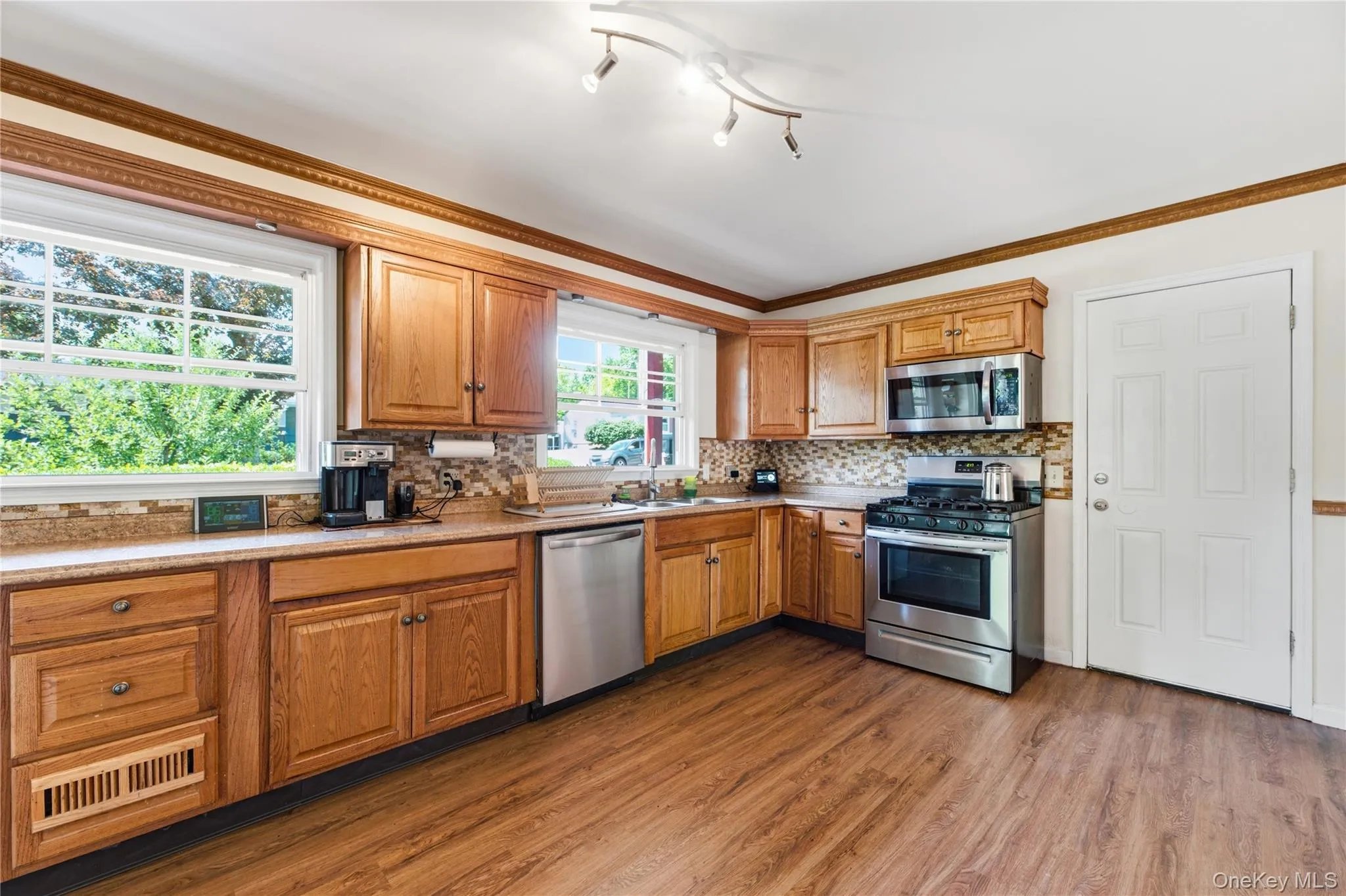 200 Walnut Street, Montgomery, NY, 3 Bedrooms Bedrooms, 7 Rooms Rooms,1 BathroomBathrooms,Residential,For Rent,Walnut,0,1020519 200 Walnut Street, Montgomery, NY, 3 Bedrooms Bedrooms, 7 Rooms Rooms,1 BathroomBathrooms,Residential,For Rent,Walnut,0,1020519