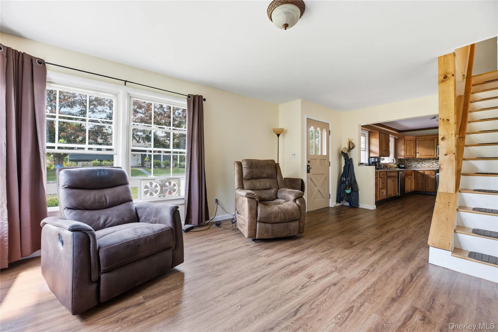200 Walnut Street, Montgomery, NY, 3 Bedrooms Bedrooms, 7 Rooms Rooms,1 BathroomBathrooms,Residential,For Rent,Walnut,0,1020519 200 Walnut Street, Montgomery, NY, 3 Bedrooms Bedrooms, 7 Rooms Rooms,1 BathroomBathrooms,Residential,For Rent,Walnut,0,1020519