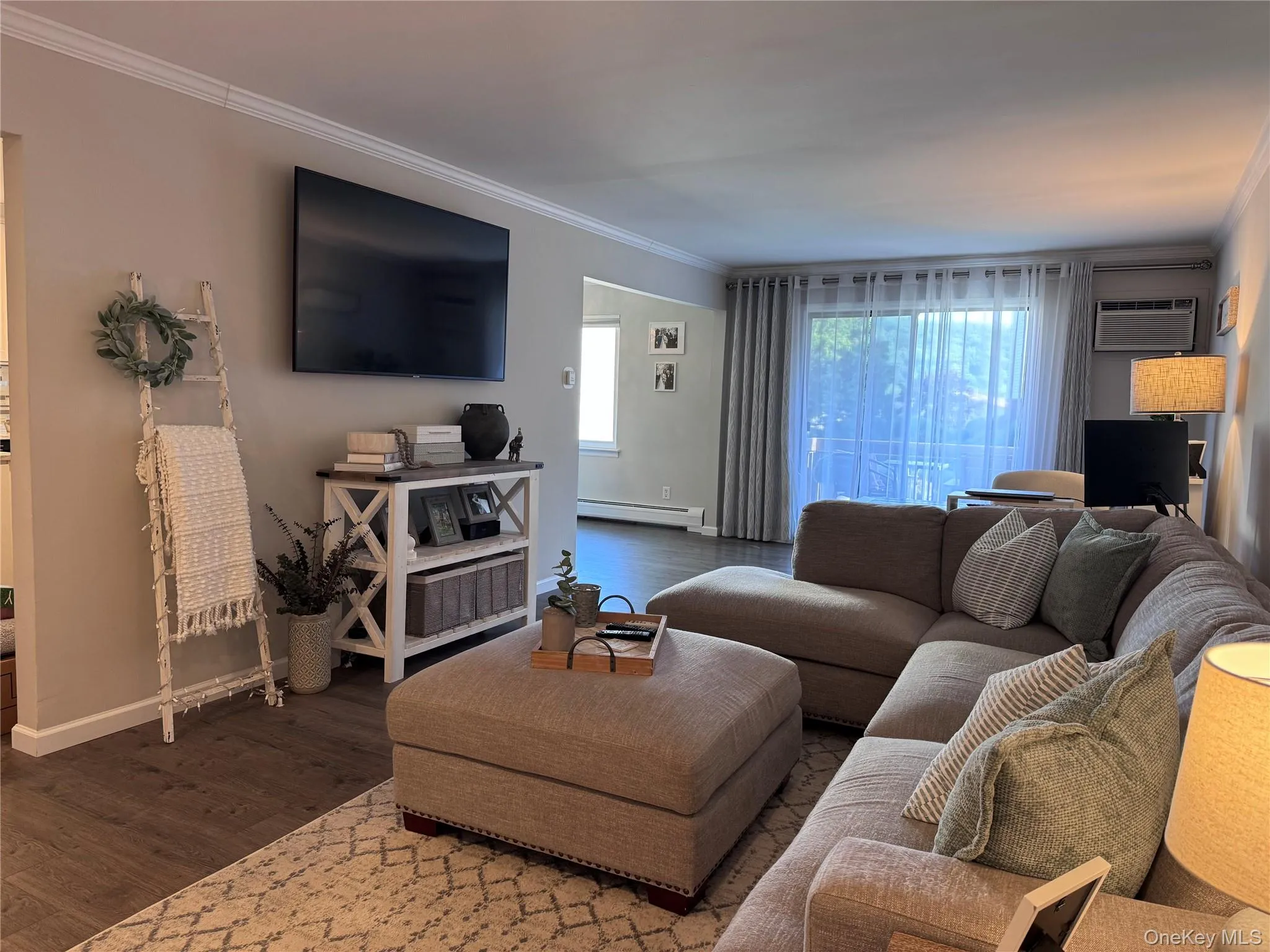 Gorgeous neutral decor for the living room with LVF. Gorgeous neutral decor for the living room with LVF.