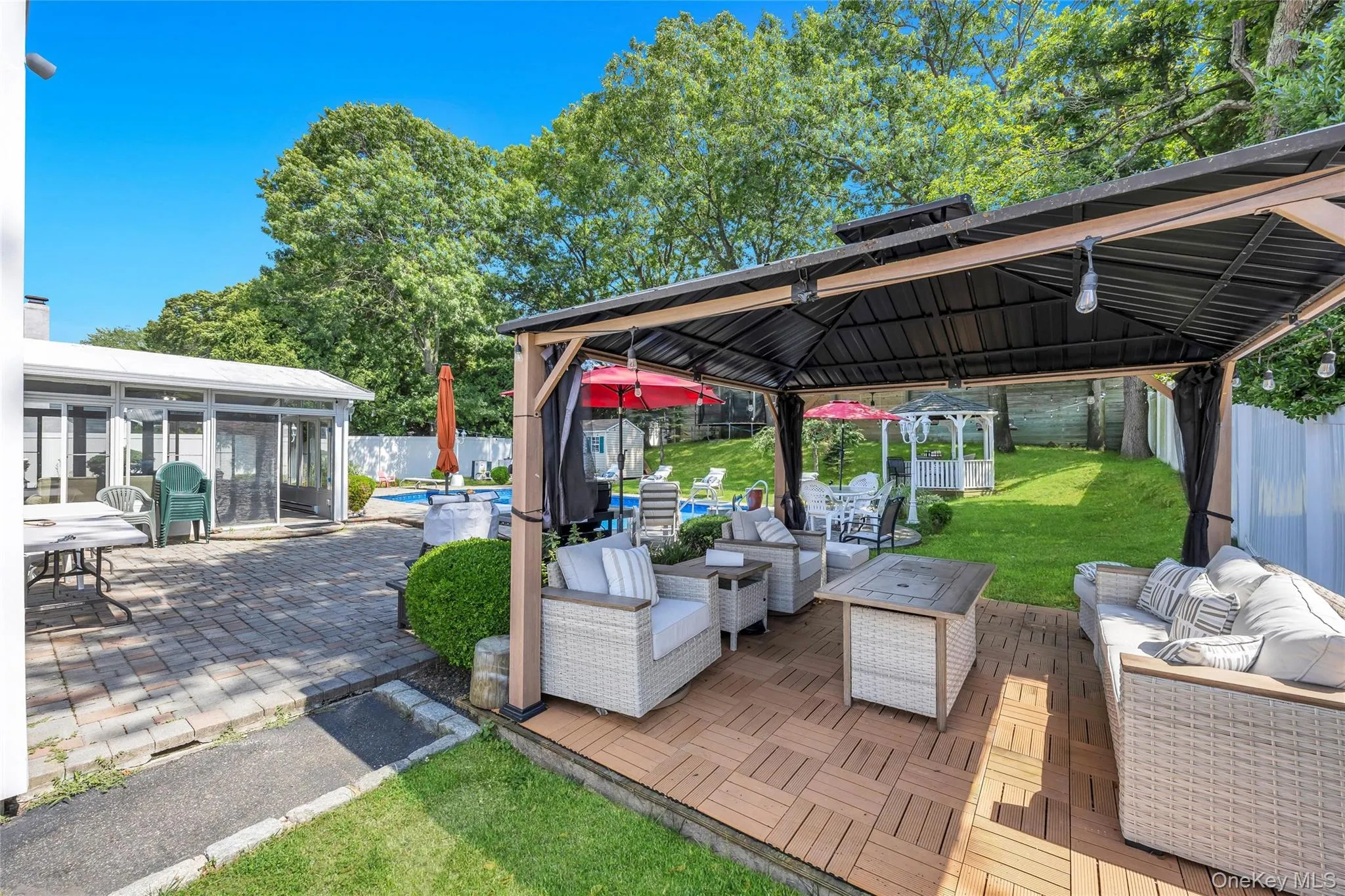 99 Schneider Lane, Islip, NY, 4 Bedrooms Bedrooms, 8 Rooms Rooms,1 BathroomBathrooms,Residential,For Rent,Schneider,0,1020525 99 Schneider Lane, Islip, NY, 4 Bedrooms Bedrooms, 8 Rooms Rooms,1 BathroomBathrooms,Residential,For Rent,Schneider,0,1020525