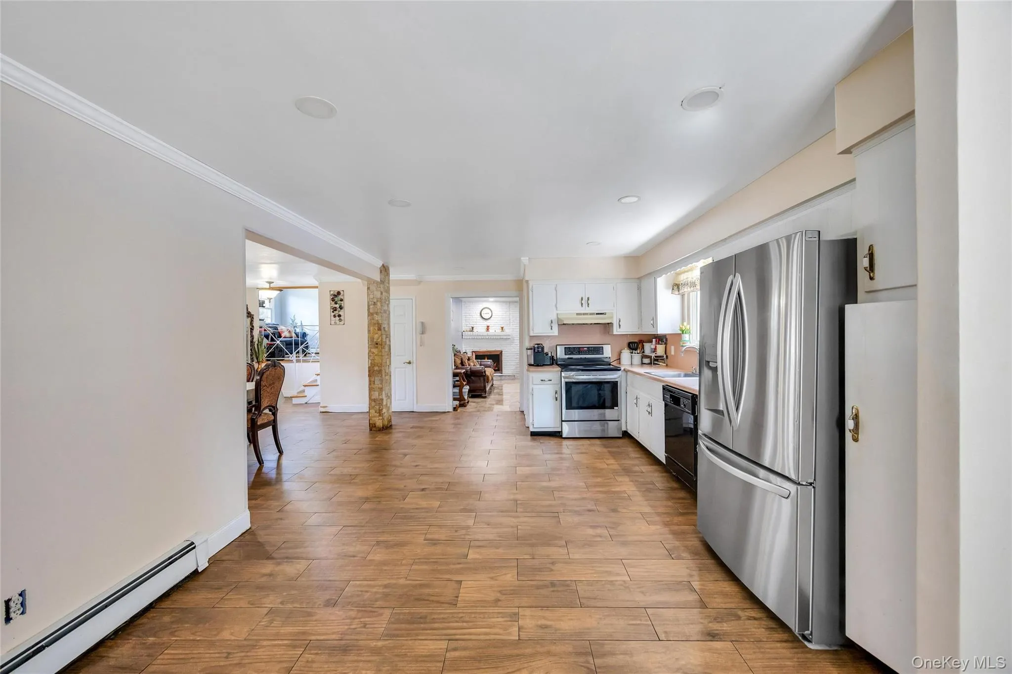 99 Schneider Lane, Islip, NY, 4 Bedrooms Bedrooms, 8 Rooms Rooms,1 BathroomBathrooms,Residential,For Rent,Schneider,0,1020525 99 Schneider Lane, Islip, NY, 4 Bedrooms Bedrooms, 8 Rooms Rooms,1 BathroomBathrooms,Residential,For Rent,Schneider,0,1020525