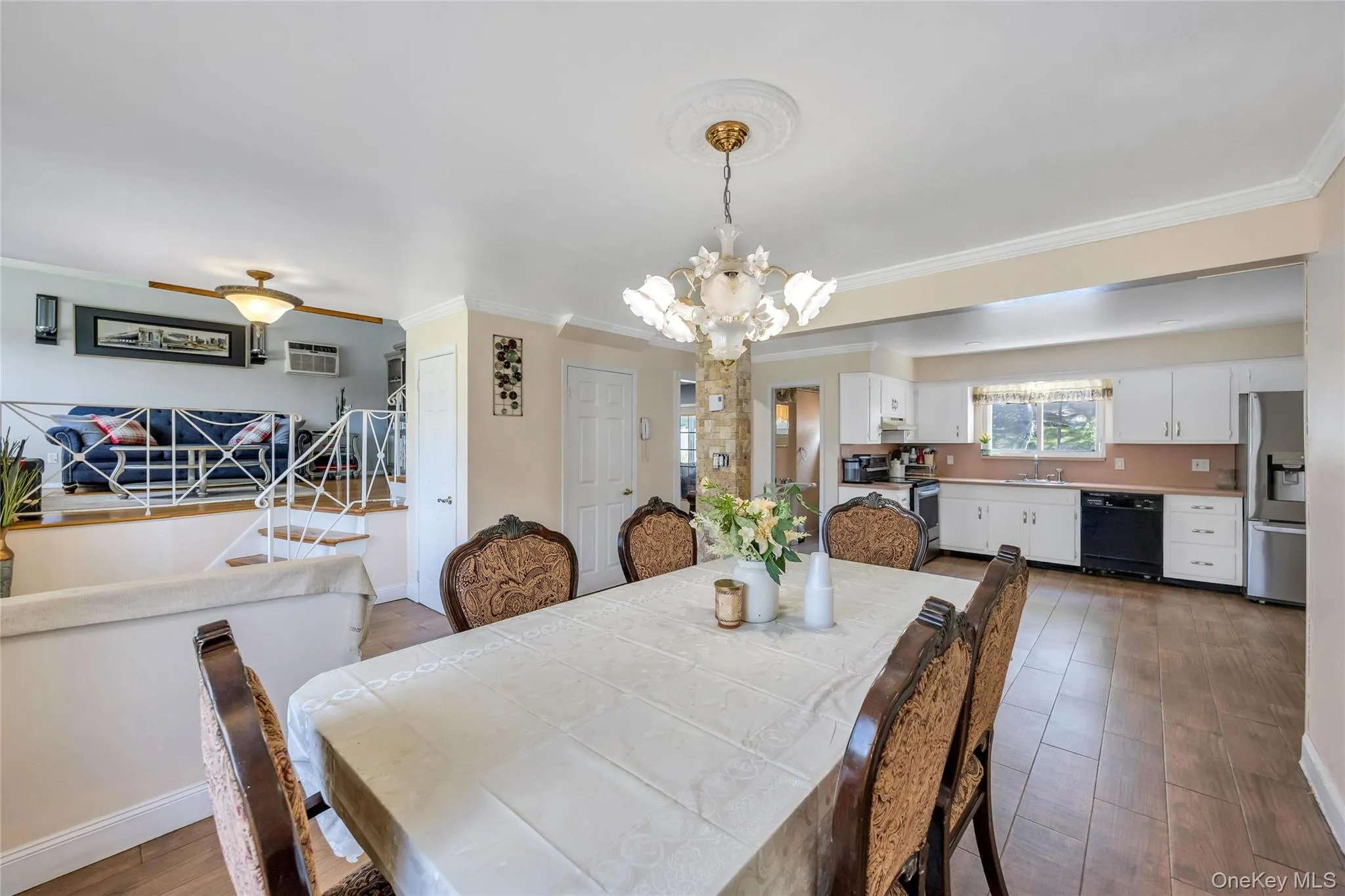 99 Schneider Lane, Islip, NY, 4 Bedrooms Bedrooms, 8 Rooms Rooms,1 BathroomBathrooms,Residential,For Rent,Schneider,0,1020525 99 Schneider Lane, Islip, NY, 4 Bedrooms Bedrooms, 8 Rooms Rooms,1 BathroomBathrooms,Residential,For Rent,Schneider,0,1020525