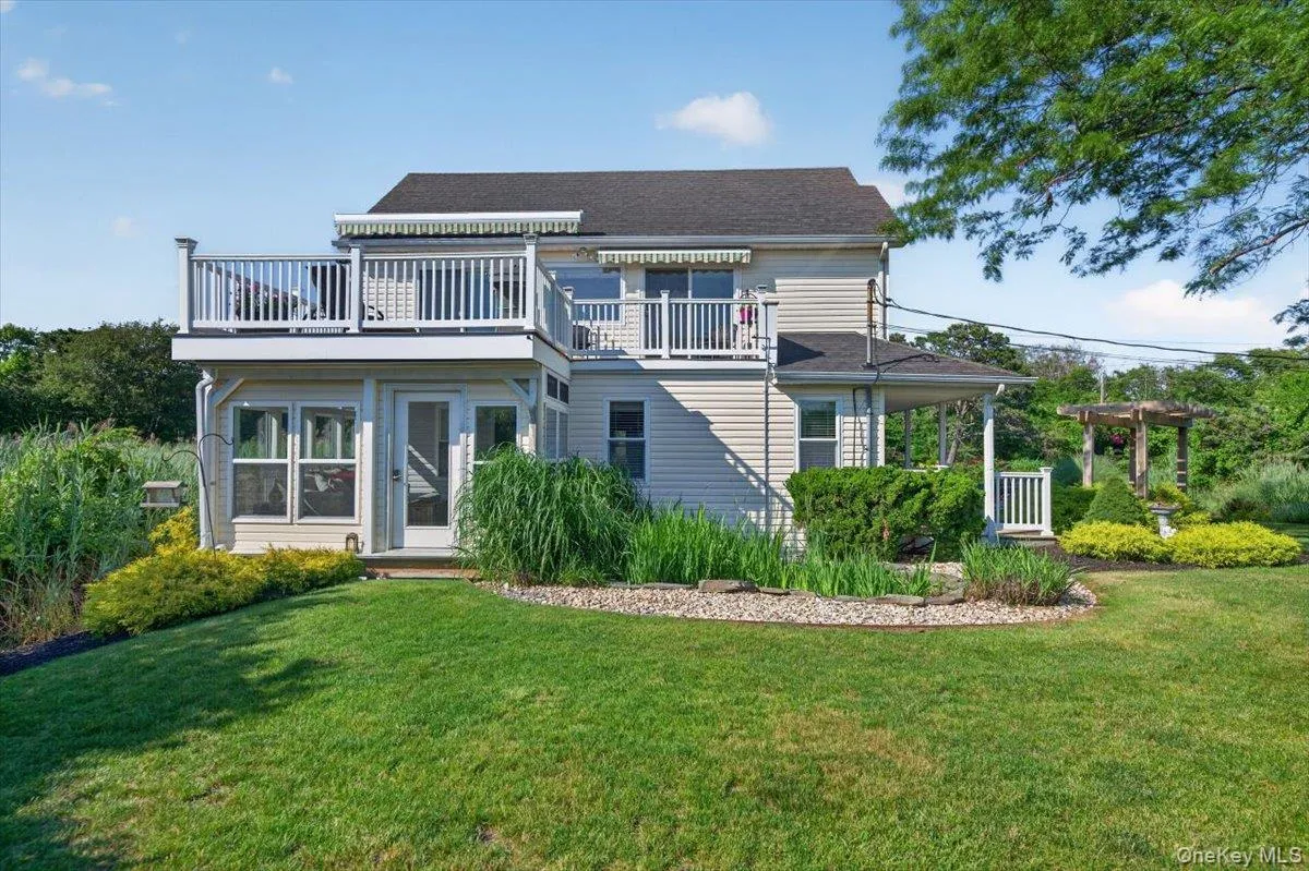 266 Clinton Avenue, Brookhaven, NY, 3 Bedrooms Bedrooms, 7 Rooms Rooms,2 BathroomsBathrooms,Residential,For Rent,Clinton,0,1020526 266 Clinton Avenue, Brookhaven, NY, 3 Bedrooms Bedrooms, 7 Rooms Rooms,2 BathroomsBathrooms,Residential,For Rent,Clinton,0,1020526