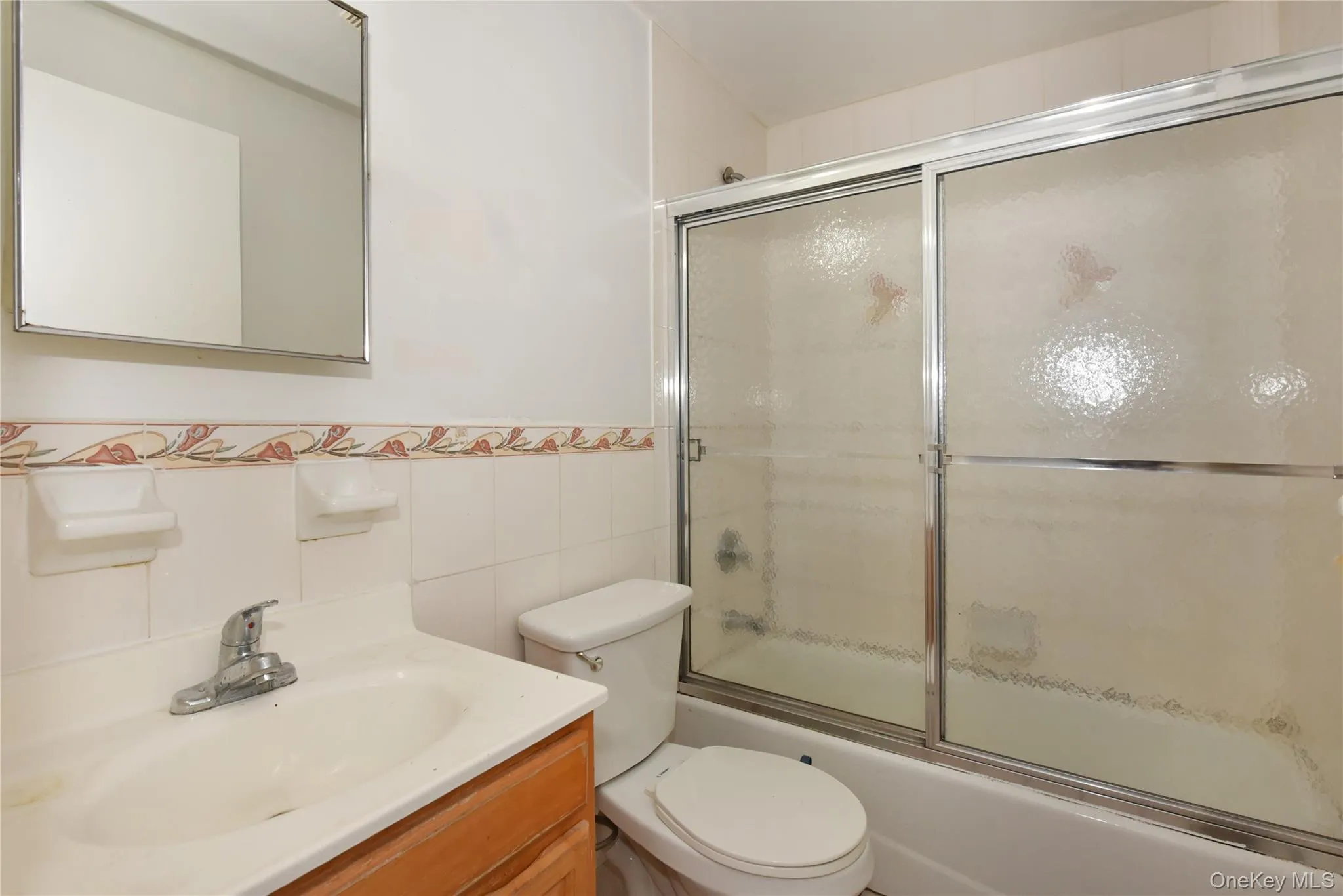 133-38 Avery Avenue, New York, NY, 1 Bedroom Bedrooms, 5 Rooms Rooms,2 BathroomsBathrooms,Residential,For Rent,Avery,0,1020529 133-38 Avery Avenue, New York, NY, 1 Bedroom Bedrooms, 5 Rooms Rooms,2 BathroomsBathrooms,Residential,For Rent,Avery,0,1020529