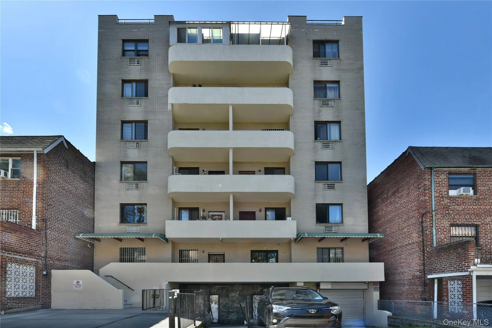 133-38 Avery Avenue, New York, NY, 1 Bedroom Bedrooms, 5 Rooms Rooms,2 BathroomsBathrooms,Residential,For Rent,Avery,0,1020529 133-38 Avery Avenue, New York, NY, 1 Bedroom Bedrooms, 5 Rooms Rooms,2 BathroomsBathrooms,Residential,For Rent,Avery,0,1020529