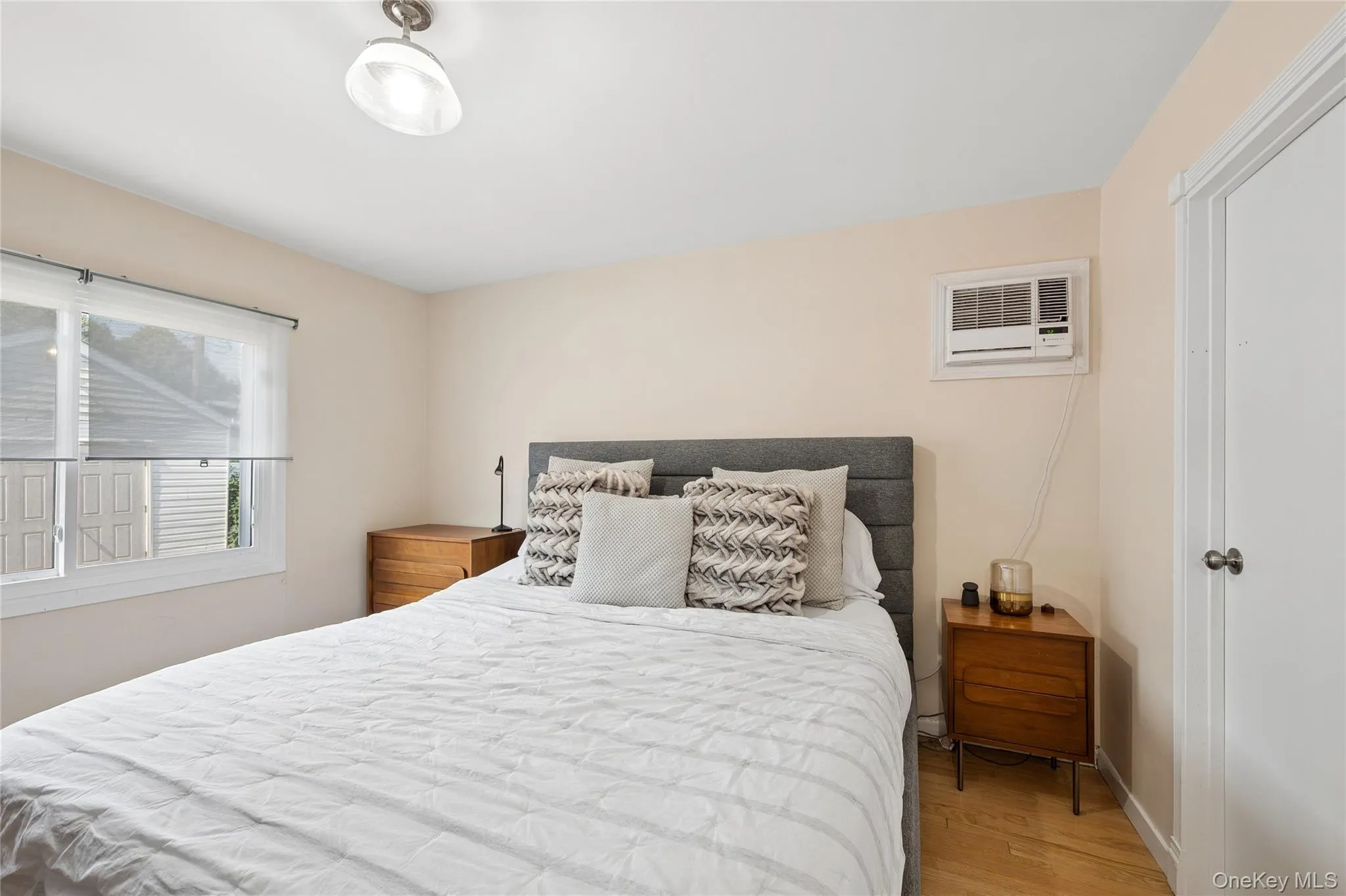 10 Audrey Avenue, Oyster Bay, NY, 4 Bedrooms Bedrooms, 7 Rooms Rooms,3 BathroomsBathrooms,Residential,For Rent,Audrey,0,1020533 10 Audrey Avenue, Oyster Bay, NY, 4 Bedrooms Bedrooms, 7 Rooms Rooms,3 BathroomsBathrooms,Residential,For Rent,Audrey,0,1020533