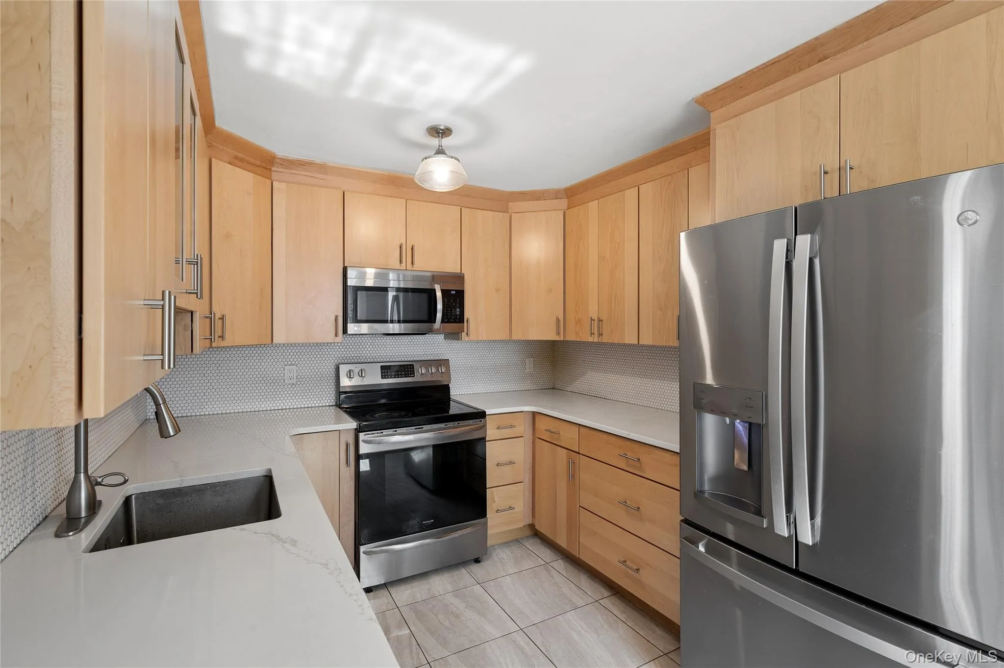 10 Audrey Avenue, Oyster Bay, NY, 4 Bedrooms Bedrooms, 7 Rooms Rooms,3 BathroomsBathrooms,Residential,For Rent,Audrey,0,1020533 10 Audrey Avenue, Oyster Bay, NY, 4 Bedrooms Bedrooms, 7 Rooms Rooms,3 BathroomsBathrooms,Residential,For Rent,Audrey,0,1020533