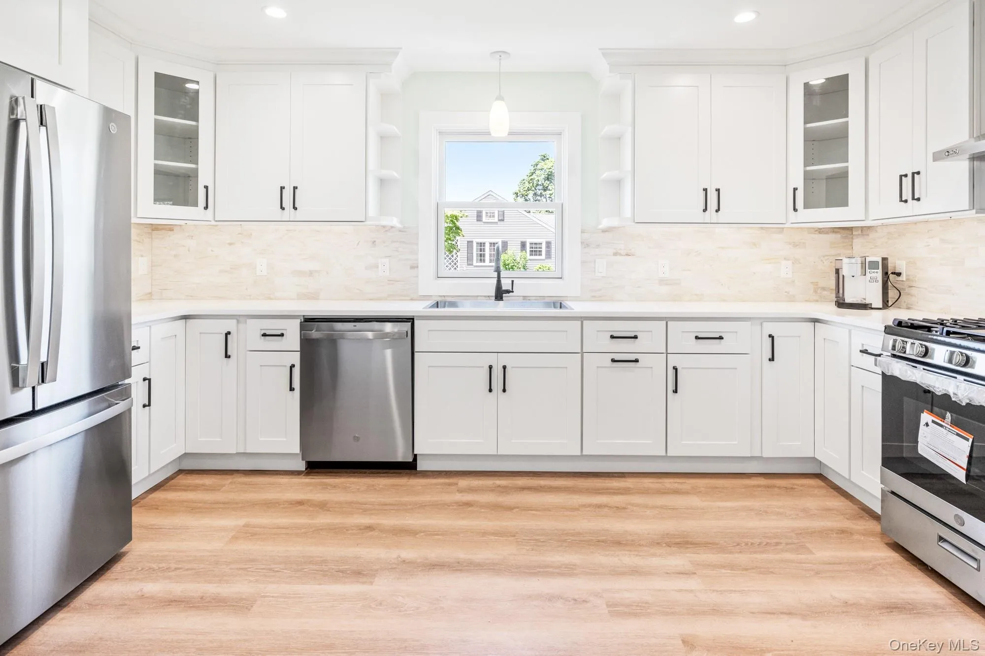 90 Sunrise Avenue, Riverhead, NY, 4 Bedrooms Bedrooms, 3 Rooms Rooms,2 BathroomsBathrooms,Residential,For Rent,Sunrise,0,1020534 90 Sunrise Avenue, Riverhead, NY, 4 Bedrooms Bedrooms, 3 Rooms Rooms,2 BathroomsBathrooms,Residential,For Rent,Sunrise,0,1020534