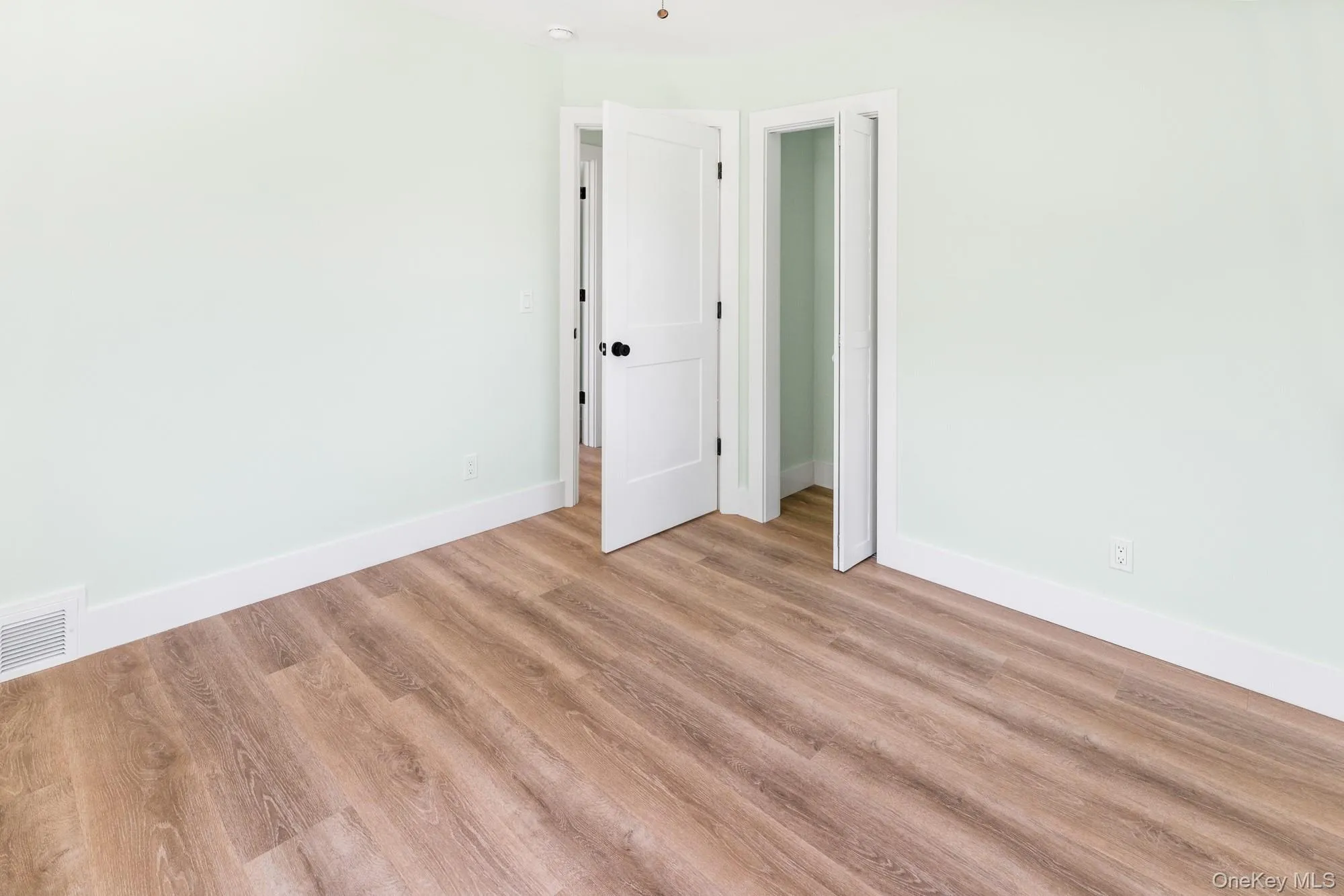 90 Sunrise Avenue, Riverhead, NY, 4 Bedrooms Bedrooms, 3 Rooms Rooms,2 BathroomsBathrooms,Residential,For Rent,Sunrise,0,1020534 90 Sunrise Avenue, Riverhead, NY, 4 Bedrooms Bedrooms, 3 Rooms Rooms,2 BathroomsBathrooms,Residential,For Rent,Sunrise,0,1020534
