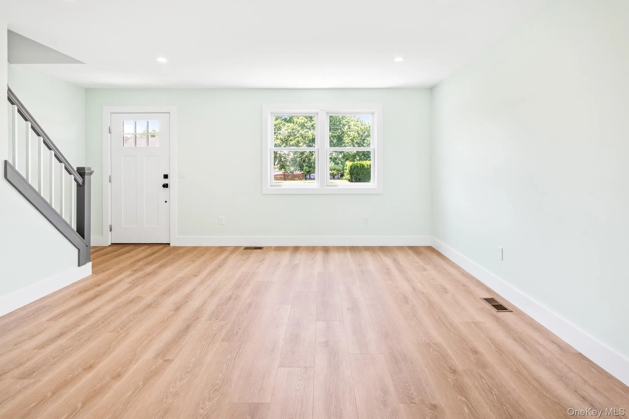 90 Sunrise Avenue, Riverhead, NY, 4 Bedrooms Bedrooms, 3 Rooms Rooms,2 BathroomsBathrooms,Residential,For Rent,Sunrise,0,1020534 90 Sunrise Avenue, Riverhead, NY, 4 Bedrooms Bedrooms, 3 Rooms Rooms,2 BathroomsBathrooms,Residential,For Rent,Sunrise,0,1020534