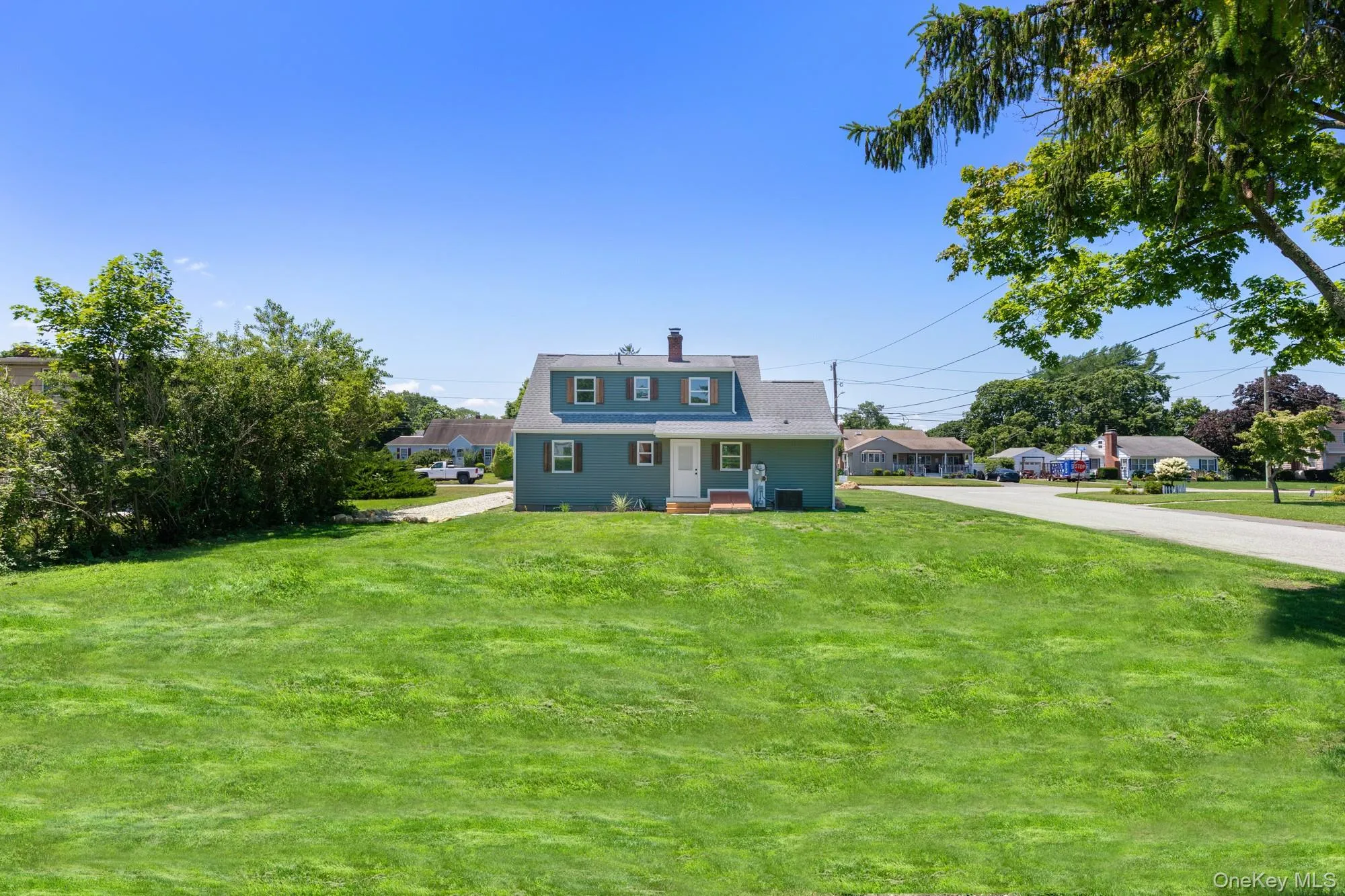 90 Sunrise Avenue, Riverhead, NY, 4 Bedrooms Bedrooms, 3 Rooms Rooms,2 BathroomsBathrooms,Residential,For Rent,Sunrise,0,1020534 90 Sunrise Avenue, Riverhead, NY, 4 Bedrooms Bedrooms, 3 Rooms Rooms,2 BathroomsBathrooms,Residential,For Rent,Sunrise,0,1020534