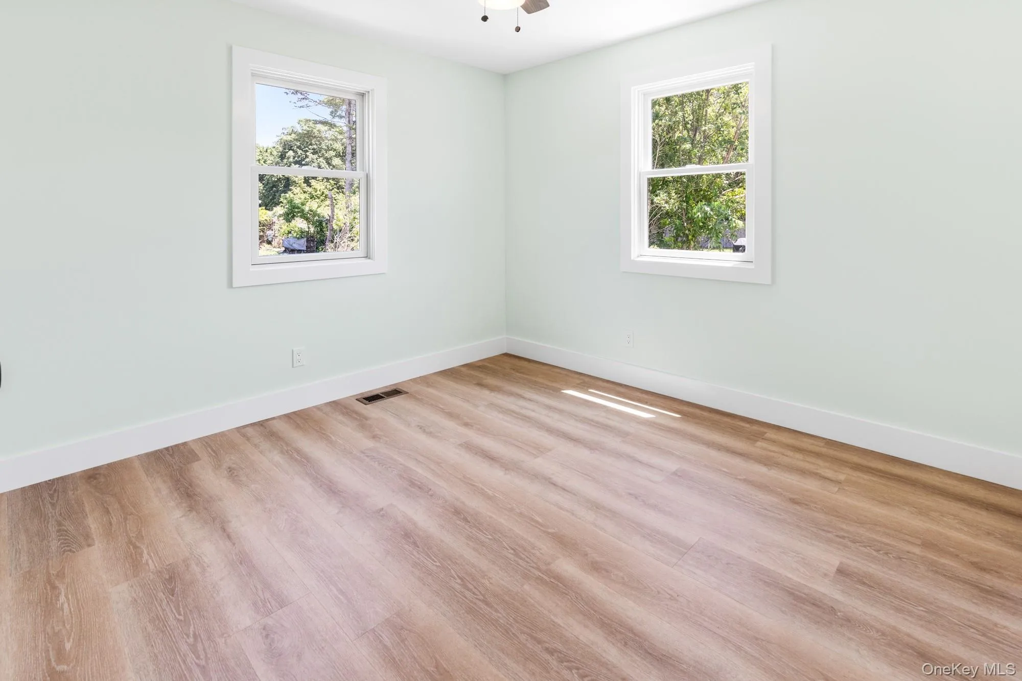 90 Sunrise Avenue, Riverhead, NY, 4 Bedrooms Bedrooms, 3 Rooms Rooms,2 BathroomsBathrooms,Residential,For Rent,Sunrise,0,1020534 90 Sunrise Avenue, Riverhead, NY, 4 Bedrooms Bedrooms, 3 Rooms Rooms,2 BathroomsBathrooms,Residential,For Rent,Sunrise,0,1020534