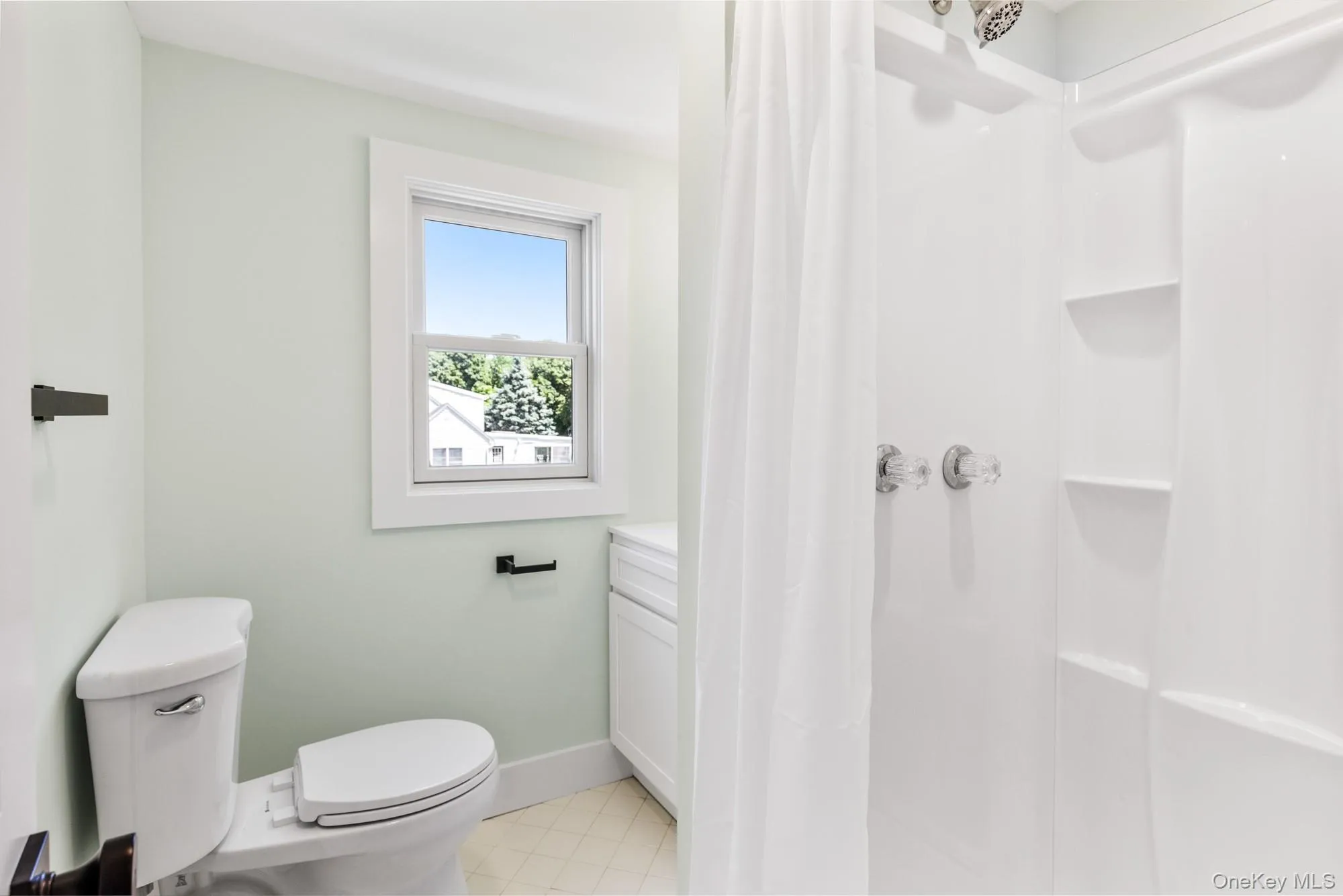 90 Sunrise Avenue, Riverhead, NY, 4 Bedrooms Bedrooms, 3 Rooms Rooms,2 BathroomsBathrooms,Residential,For Rent,Sunrise,0,1020534 90 Sunrise Avenue, Riverhead, NY, 4 Bedrooms Bedrooms, 3 Rooms Rooms,2 BathroomsBathrooms,Residential,For Rent,Sunrise,0,1020534