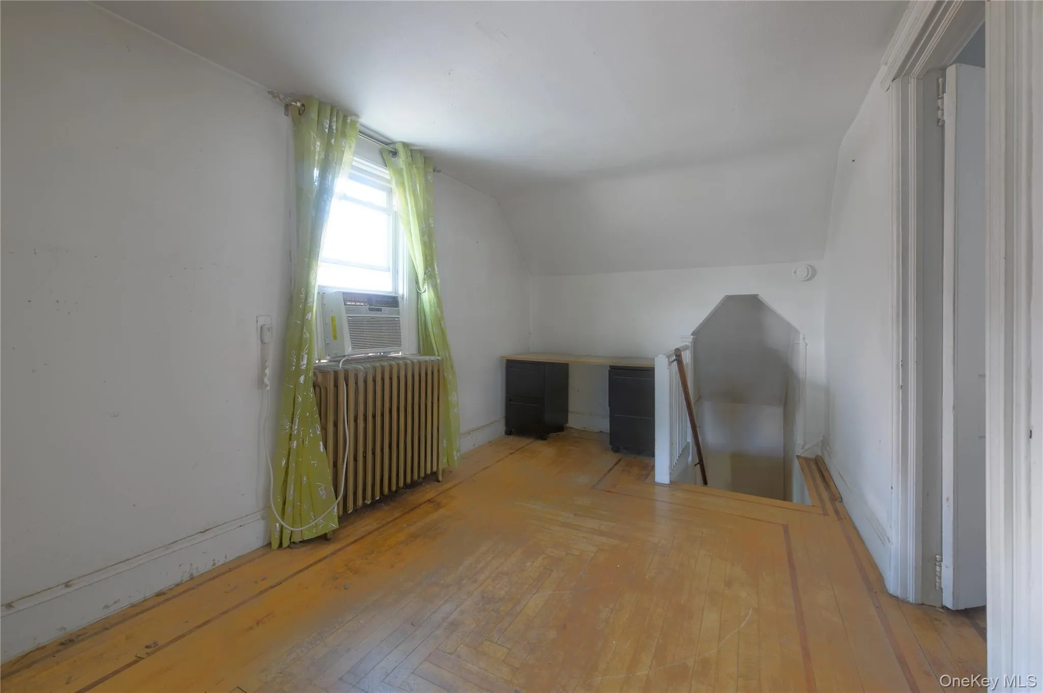 5-19 126th Street, New York, NY, 2 Bedrooms Bedrooms, 5 Rooms Rooms,1 BathroomBathrooms,Residential,For Rent,126th,0,1020537 5-19 126th Street, New York, NY, 2 Bedrooms Bedrooms, 5 Rooms Rooms,1 BathroomBathrooms,Residential,For Rent,126th,0,1020537