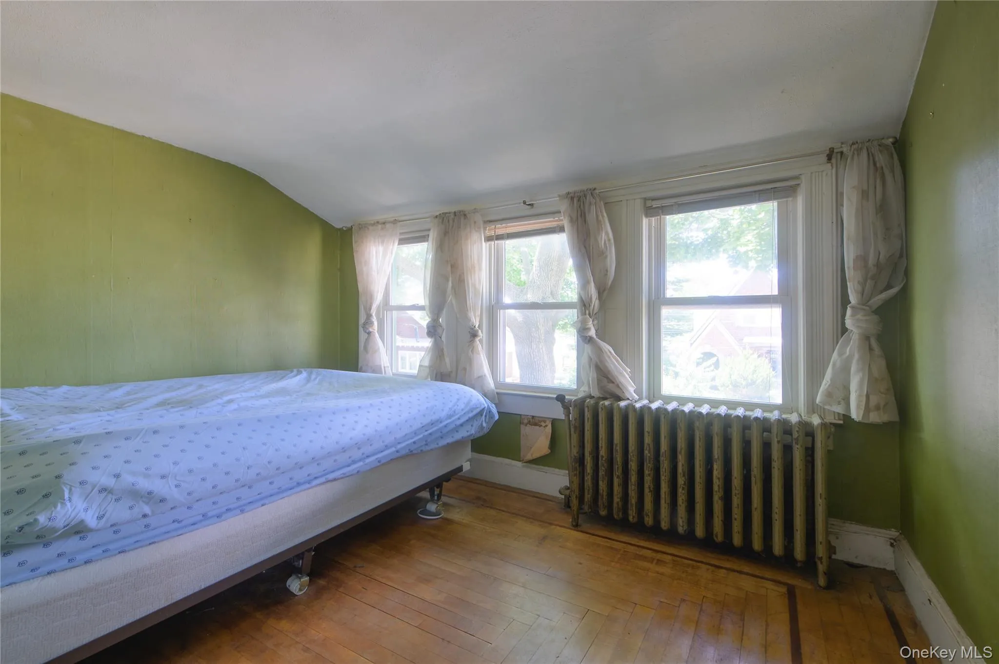 5-19 126th Street, New York, NY, 2 Bedrooms Bedrooms, 5 Rooms Rooms,1 BathroomBathrooms,Residential,For Rent,126th,0,1020537 5-19 126th Street, New York, NY, 2 Bedrooms Bedrooms, 5 Rooms Rooms,1 BathroomBathrooms,Residential,For Rent,126th,0,1020537
