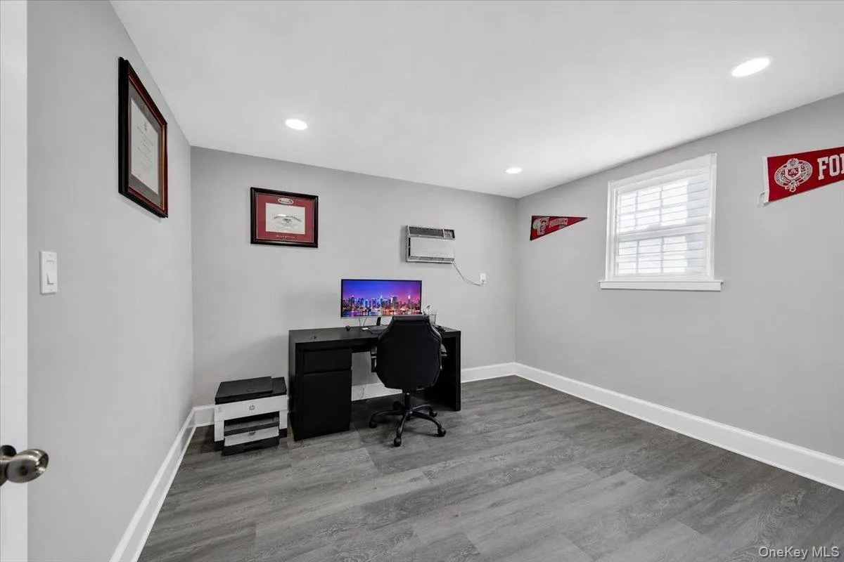 19 Storey Lane, Yonkers, NY, 5 Bedrooms Bedrooms, 10 Rooms Rooms,3 BathroomsBathrooms,Residential,For Rent,Storey,0,1020543 19 Storey Lane, Yonkers, NY, 5 Bedrooms Bedrooms, 10 Rooms Rooms,3 BathroomsBathrooms,Residential,For Rent,Storey,0,1020543