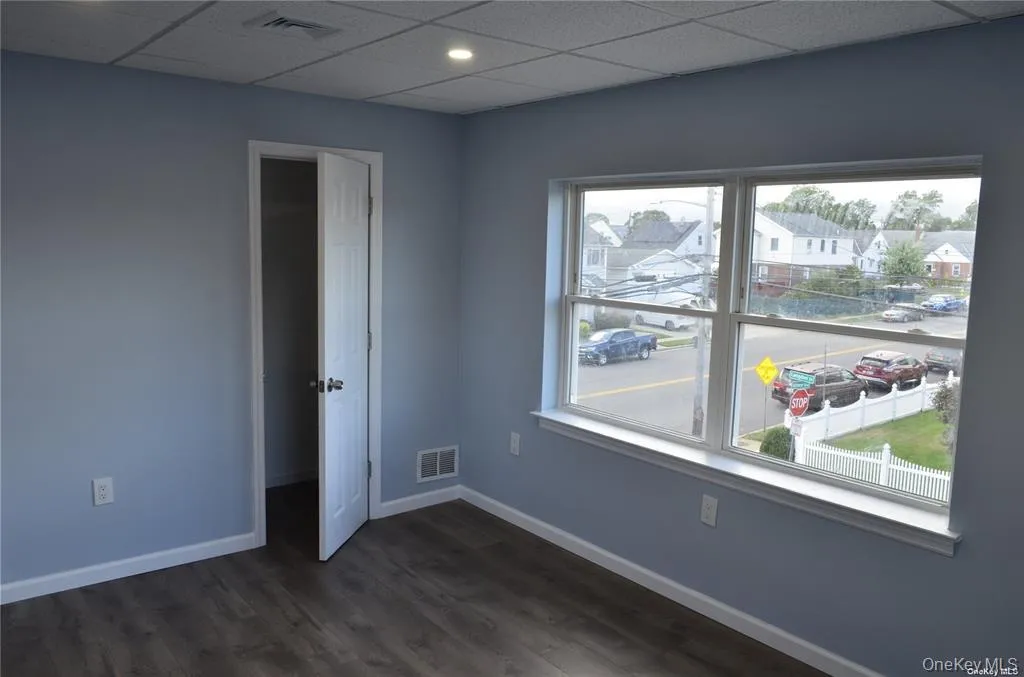 223 Scherer Boulevard, Hempstead, NY, 1 Bedroom Bedrooms, 3 Rooms Rooms,1 BathroomBathrooms,Residential Lease,For Rent,Scherer,0,1020545 223 Scherer Boulevard, Hempstead, NY, 1 Bedroom Bedrooms, 3 Rooms Rooms,1 BathroomBathrooms,Residential Lease,For Rent,Scherer,0,1020545