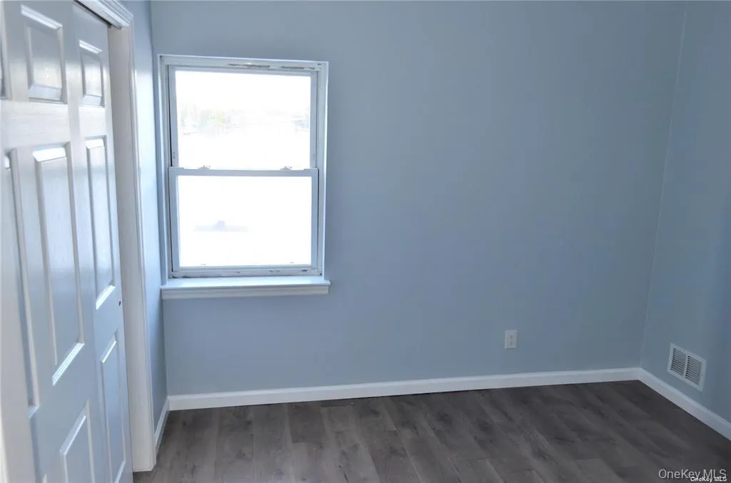 223 Scherer Boulevard, Hempstead, NY, 1 Bedroom Bedrooms, 3 Rooms Rooms,1 BathroomBathrooms,Residential Lease,For Rent,Scherer,0,1020545 223 Scherer Boulevard, Hempstead, NY, 1 Bedroom Bedrooms, 3 Rooms Rooms,1 BathroomBathrooms,Residential Lease,For Rent,Scherer,0,1020545