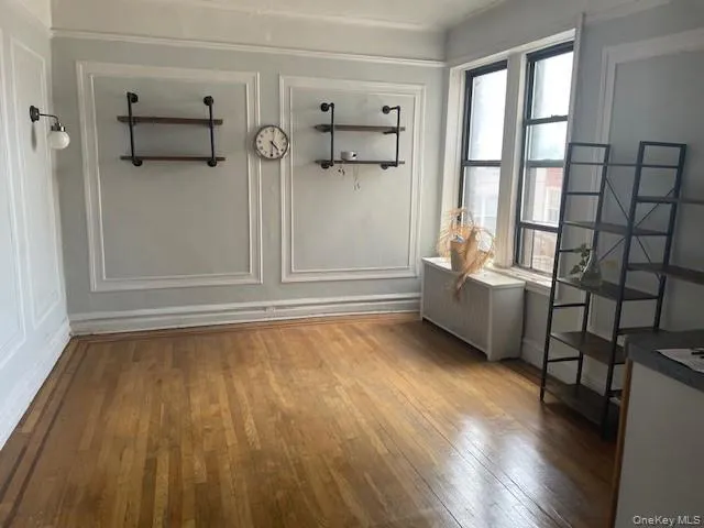 MAIN ROOM MAIN ROOM