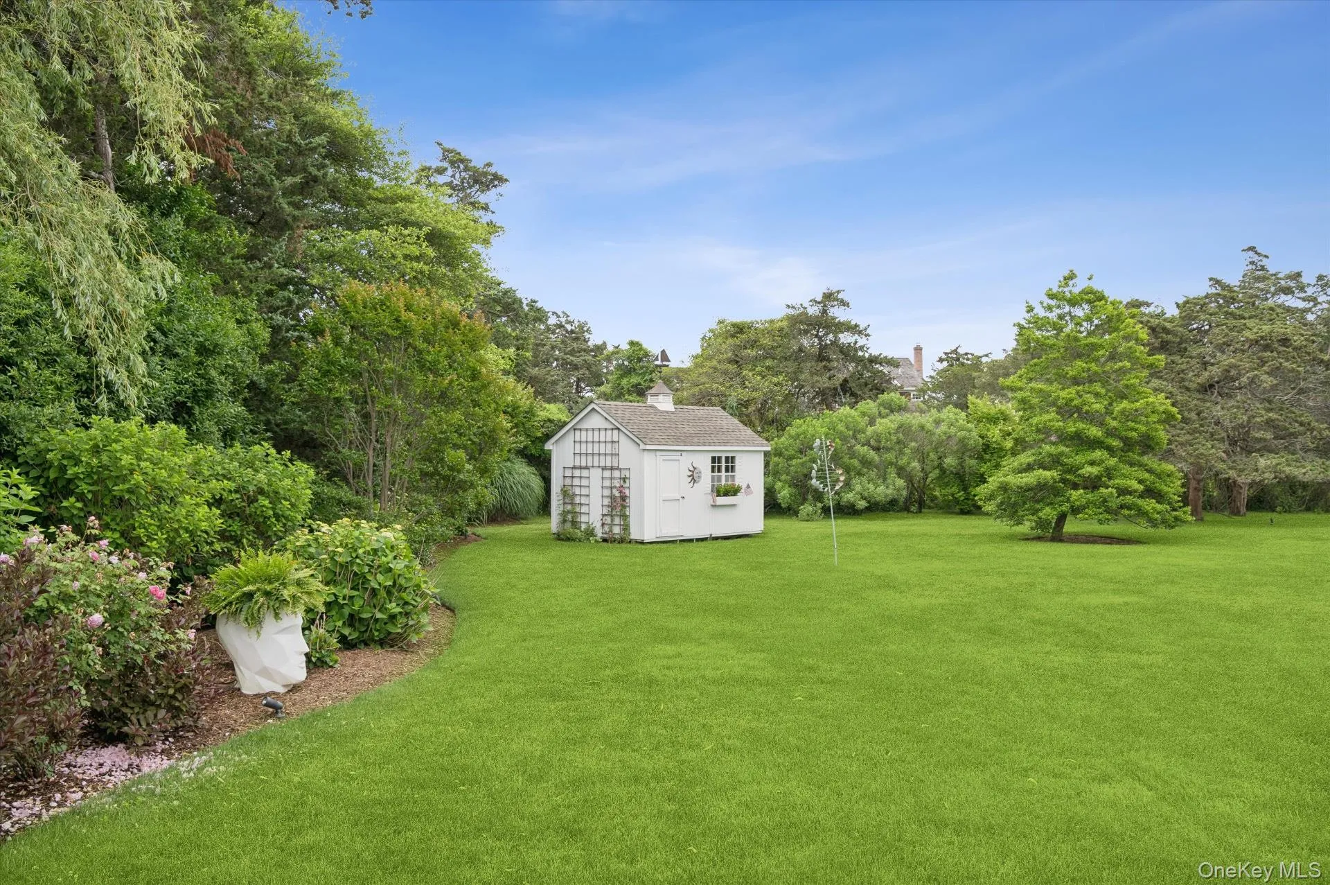 12 Ogden Lane, Southampton, NY, 4 Bedrooms Bedrooms, 7 Rooms Rooms,4 BathroomsBathrooms,Residential,For Rent,Ogden,0,1020549 12 Ogden Lane, Southampton, NY, 4 Bedrooms Bedrooms, 7 Rooms Rooms,4 BathroomsBathrooms,Residential,For Rent,Ogden,0,1020549