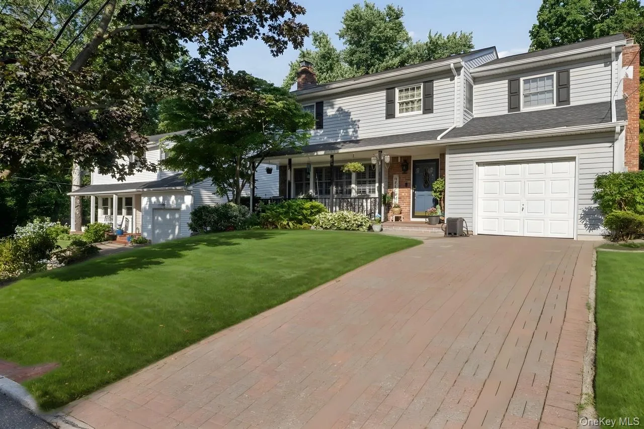 3 Stimson Place, Huntington, NY, 4 Bedrooms Bedrooms, 8 Rooms Rooms,2 BathroomsBathrooms,Residential,For Rent,Stimson,0,1020552 3 Stimson Place, Huntington, NY, 4 Bedrooms Bedrooms, 8 Rooms Rooms,2 BathroomsBathrooms,Residential,For Rent,Stimson,0,1020552