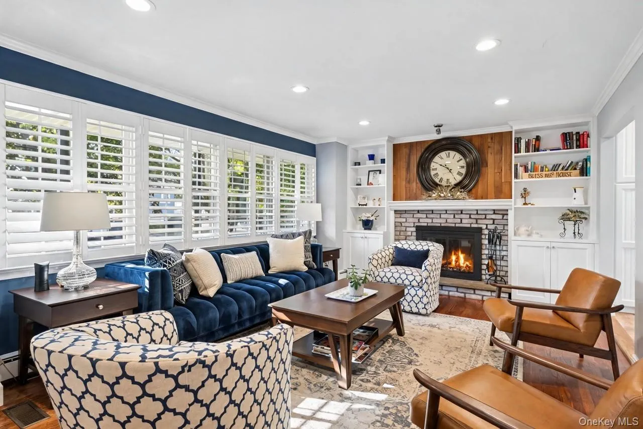 3 Stimson Place, Huntington, NY, 4 Bedrooms Bedrooms, 8 Rooms Rooms,2 BathroomsBathrooms,Residential,For Rent,Stimson,0,1020552 3 Stimson Place, Huntington, NY, 4 Bedrooms Bedrooms, 8 Rooms Rooms,2 BathroomsBathrooms,Residential,For Rent,Stimson,0,1020552