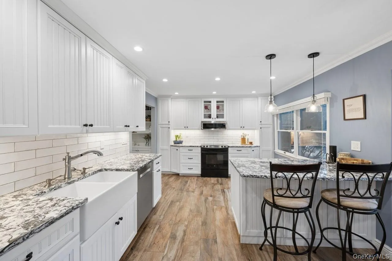 3 Stimson Place, Huntington, NY, 4 Bedrooms Bedrooms, 8 Rooms Rooms,2 BathroomsBathrooms,Residential,For Rent,Stimson,0,1020552 3 Stimson Place, Huntington, NY, 4 Bedrooms Bedrooms, 8 Rooms Rooms,2 BathroomsBathrooms,Residential,For Rent,Stimson,0,1020552